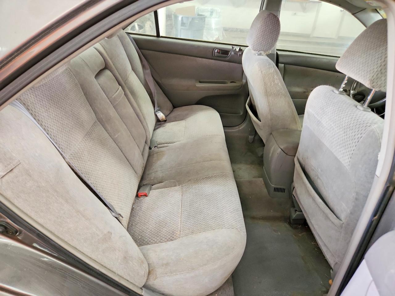 2003 Toyota Camry Le Charcoal vin: 4T1BE32K53U734443