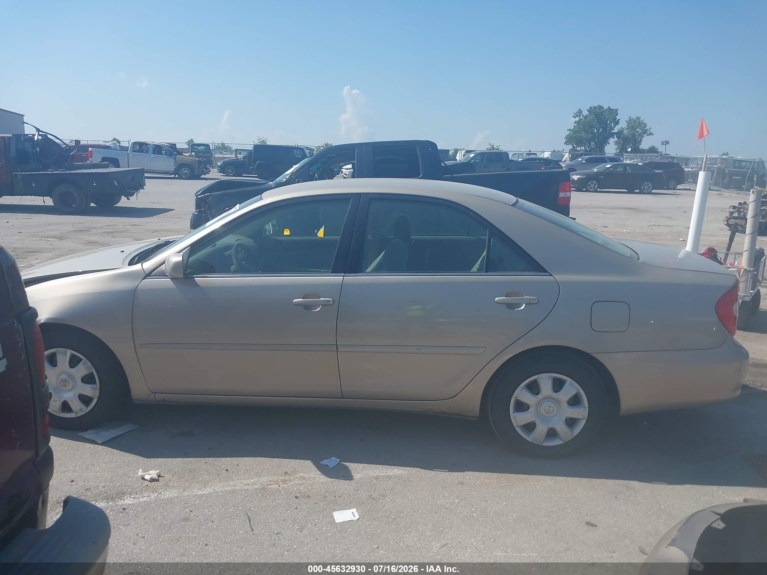 2003 Toyota Camry Le Beige vin: 4T1BE32K53U751968