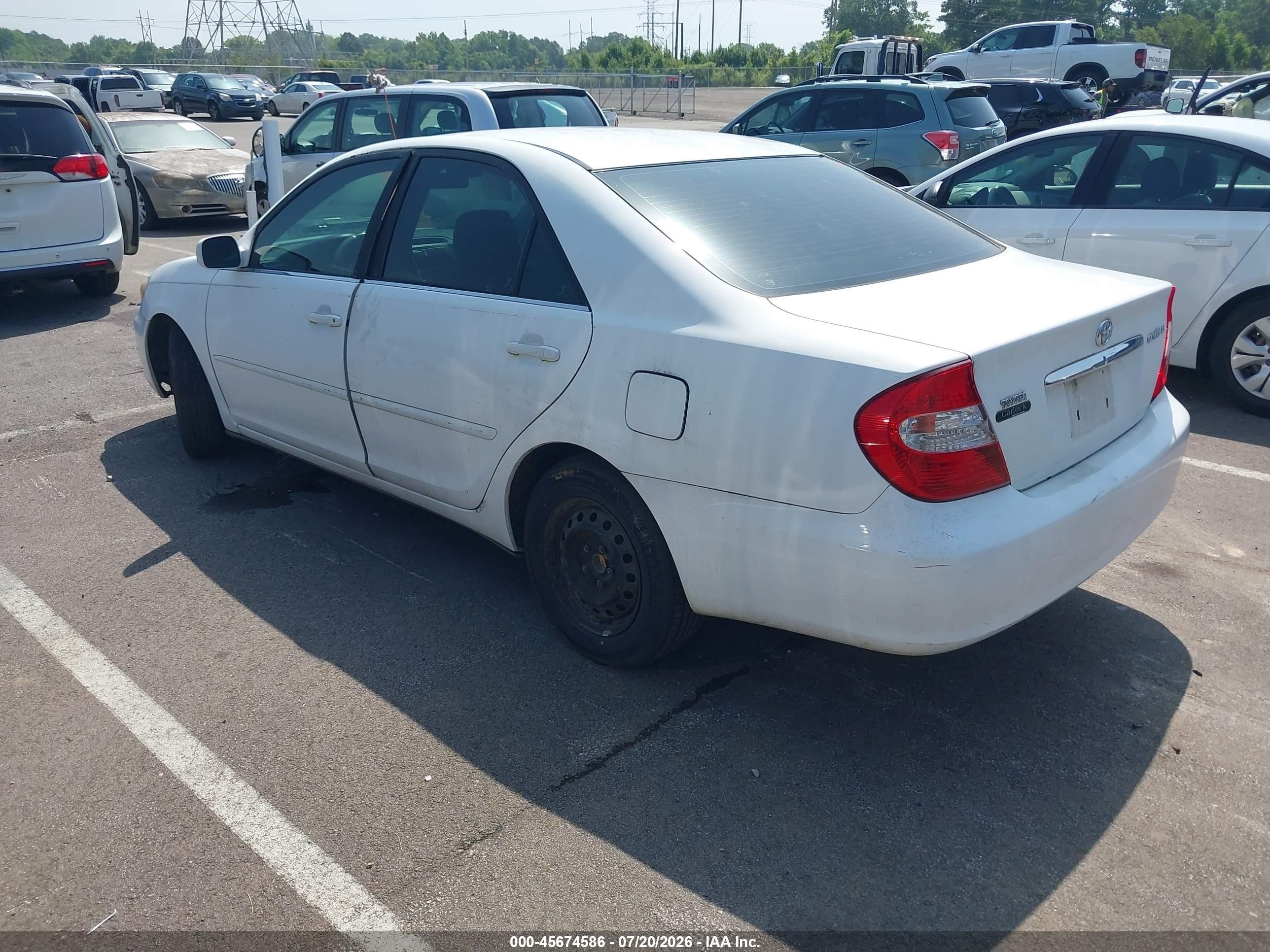 2004 Toyota Camry Le White vin: 4T1BE32K54U279658