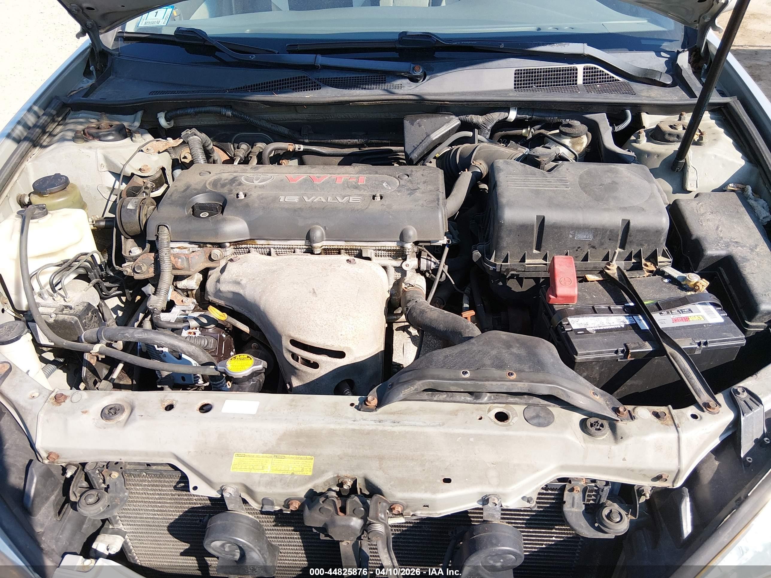 2004 Toyota Camry Le Silver vin: 4T1BE32K54U334366