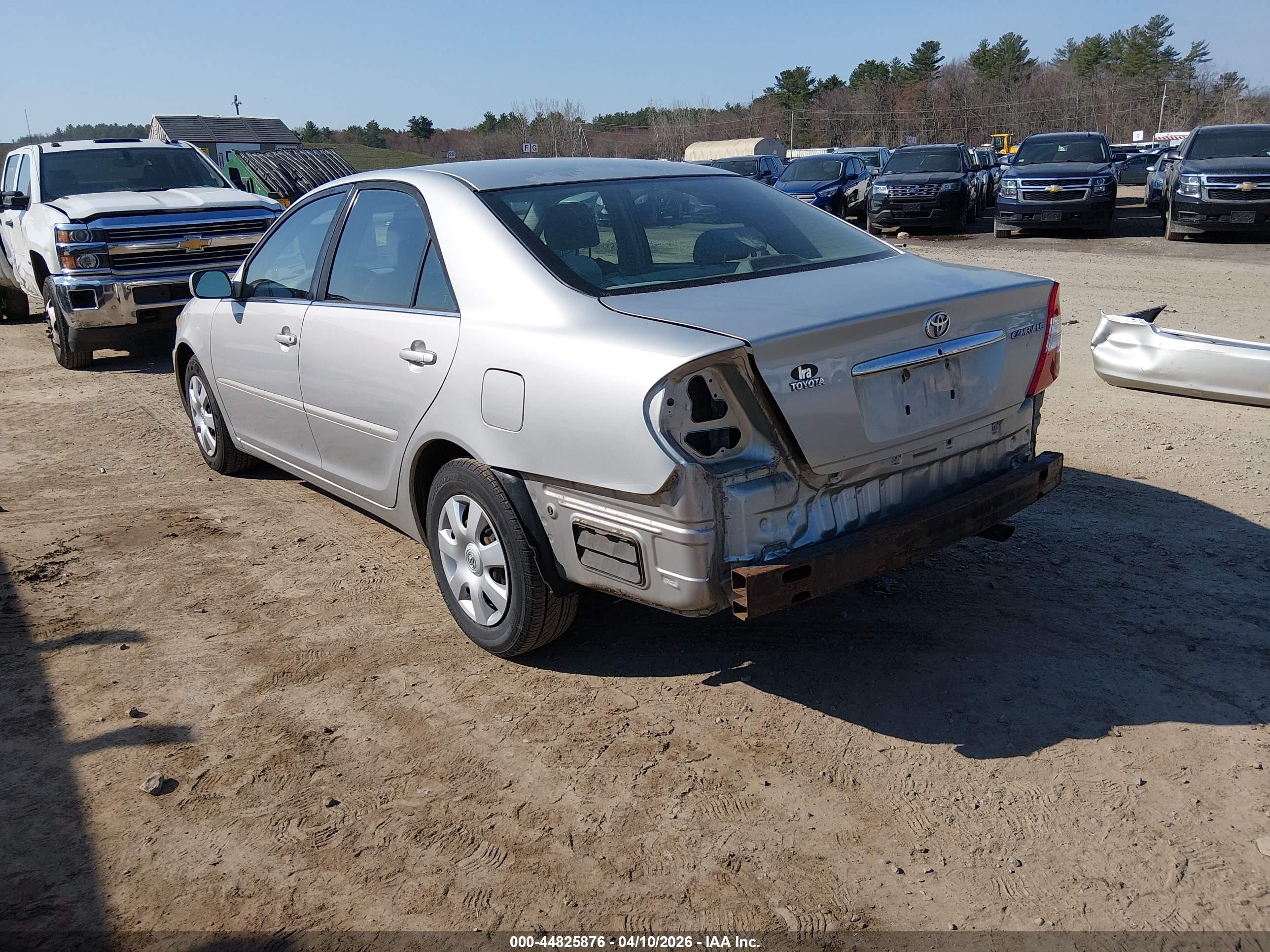 2004 Toyota Camry Le Silver vin: 4T1BE32K54U334366