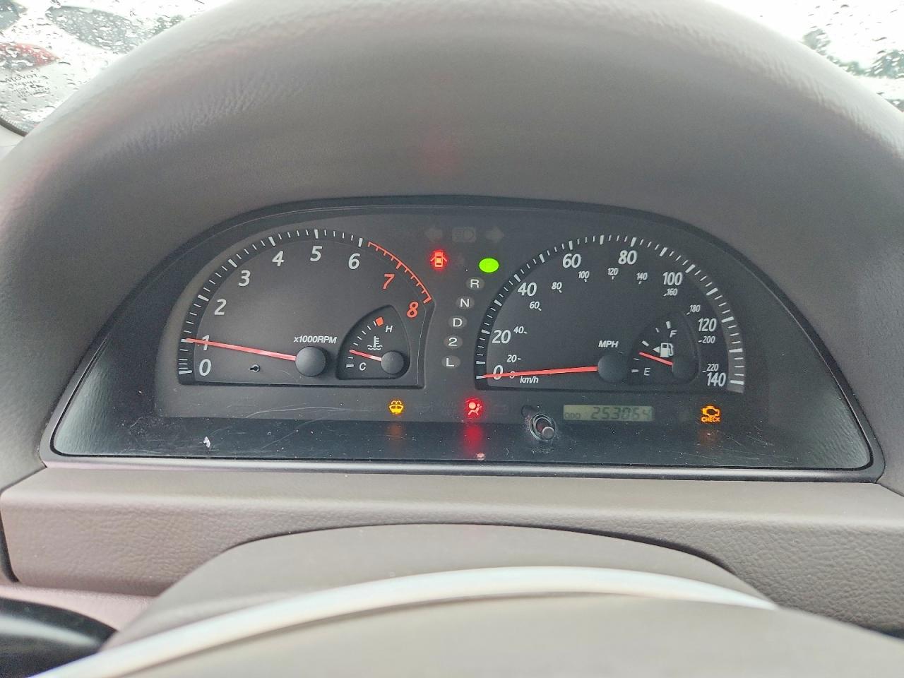 2004 Toyota Camry Le Silver vin: 4T1BE32K54U789945
