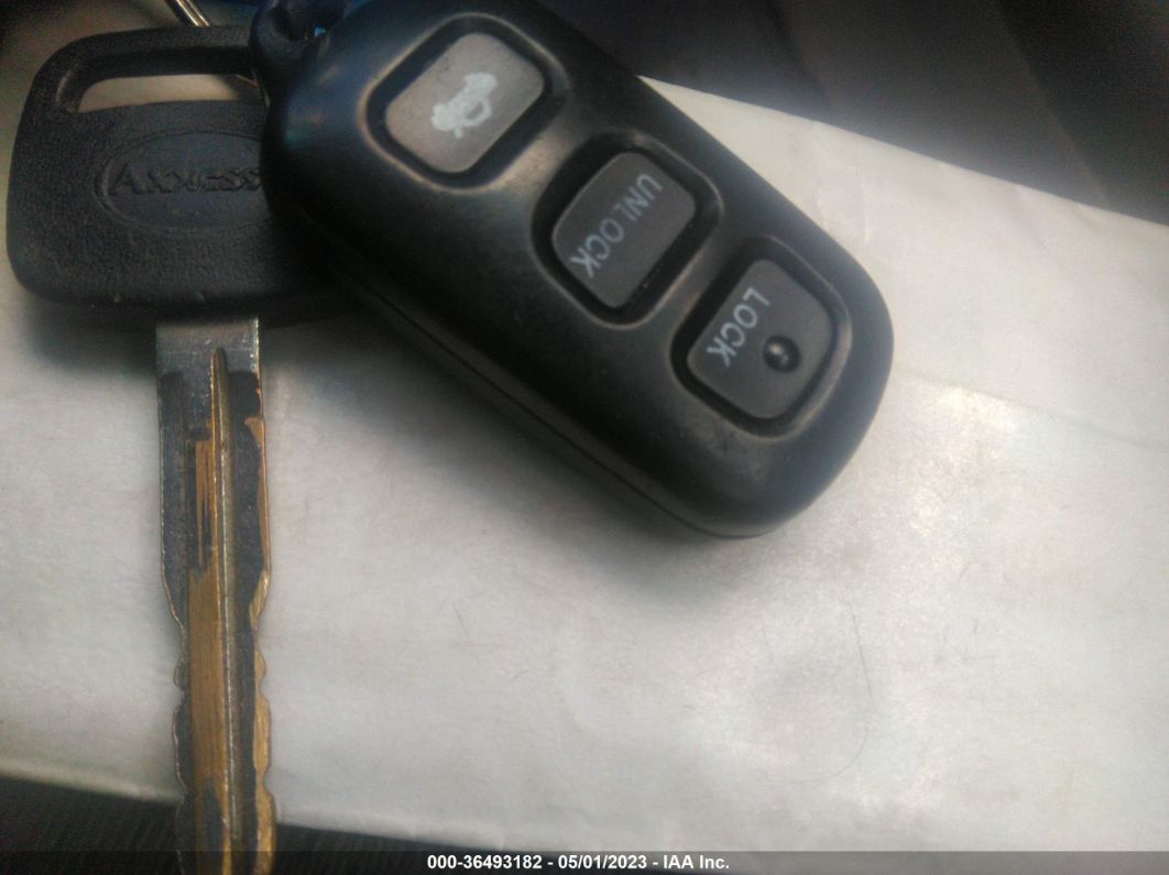 2004 Toyota Camry Le Серебряный vin: 4T1BE32K54U809675