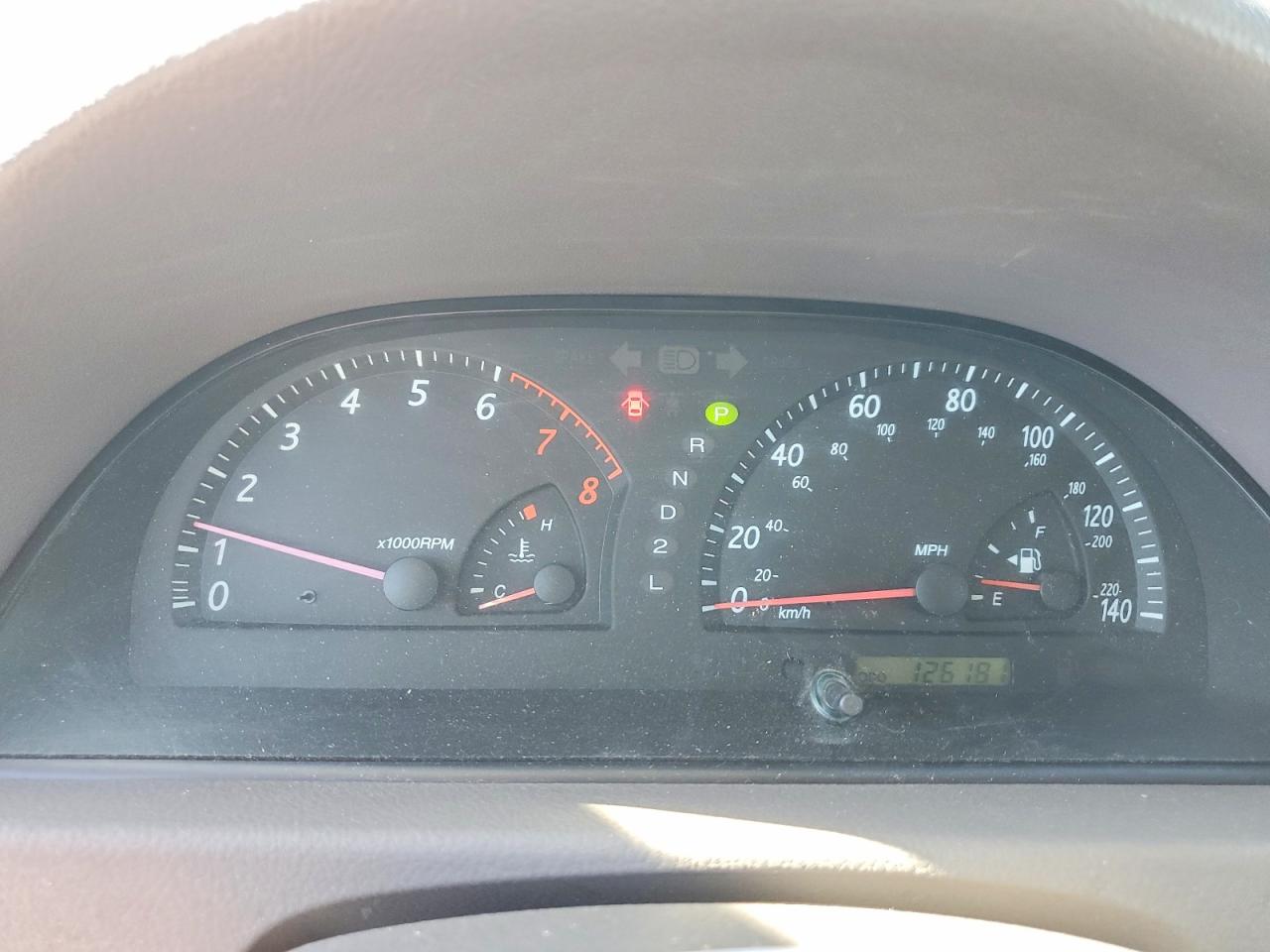 2004 Toyota Camry Le Silver vin: 4T1BE32K54U814939