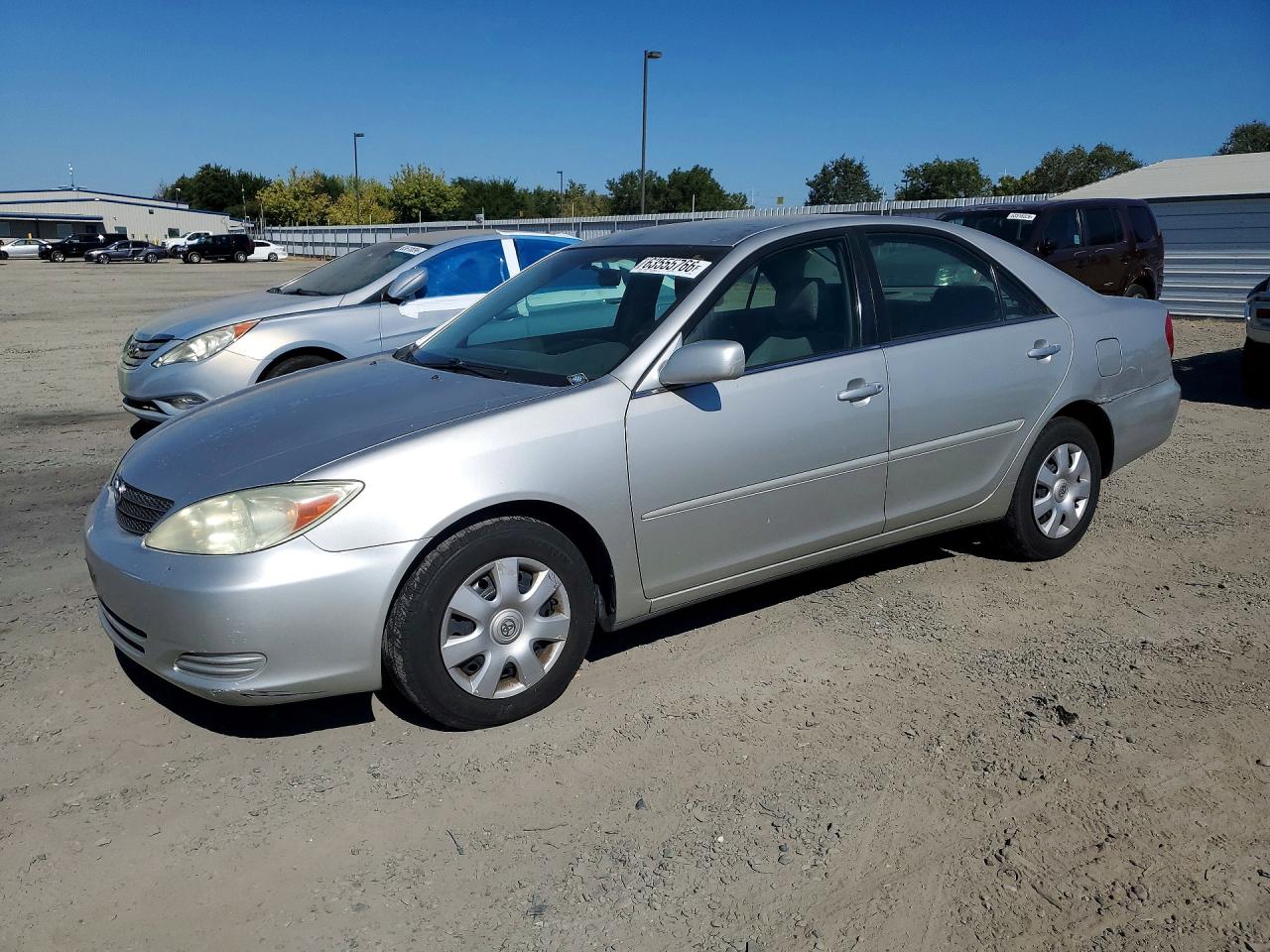 2004 Toyota Camry Le Silver vin: 4T1BE32K54U814939