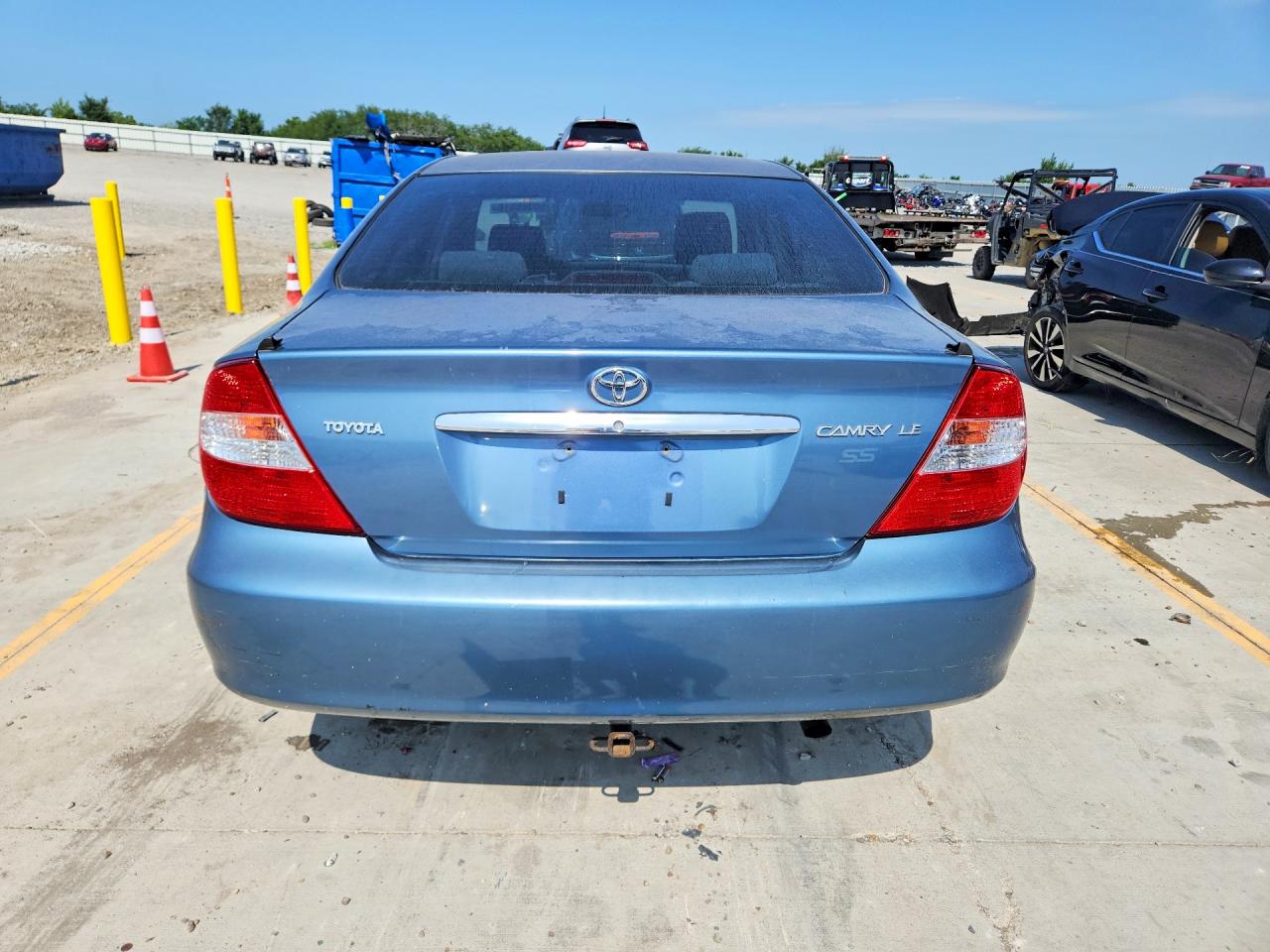 2004 Toyota Camry Le Синий vin: 4T1BE32K54U847486