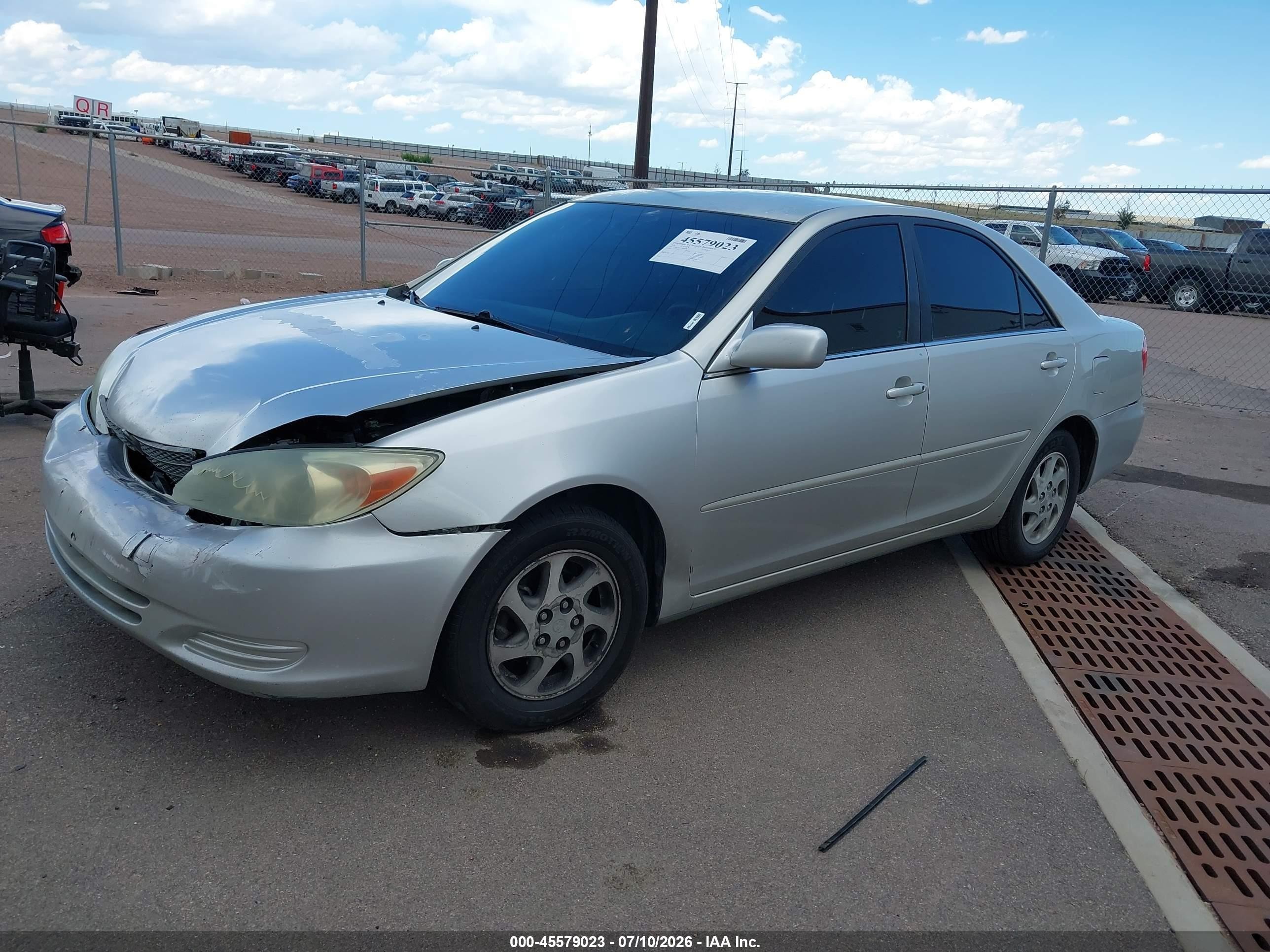 2004 Toyota Camry Le Silver vin: 4T1BE32K54U890418