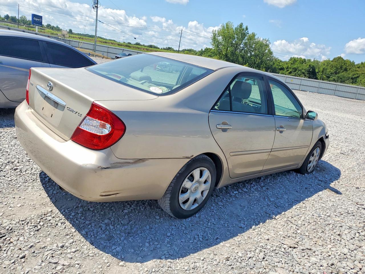2004 Toyota Camry Le Tan vin: 4T1BE32K54U894971