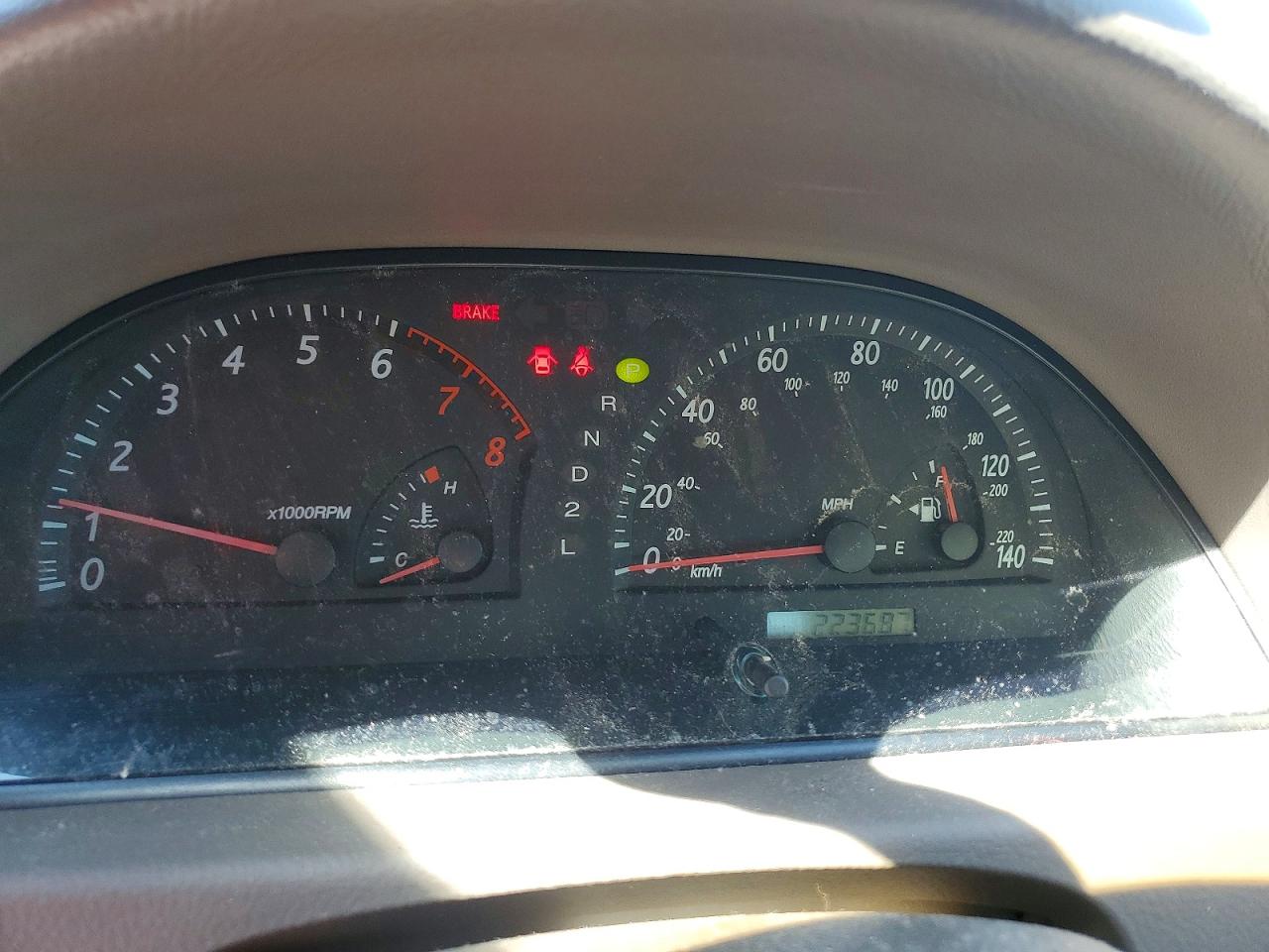 2004 Toyota Camry Le Tan vin: 4T1BE32K54U894971