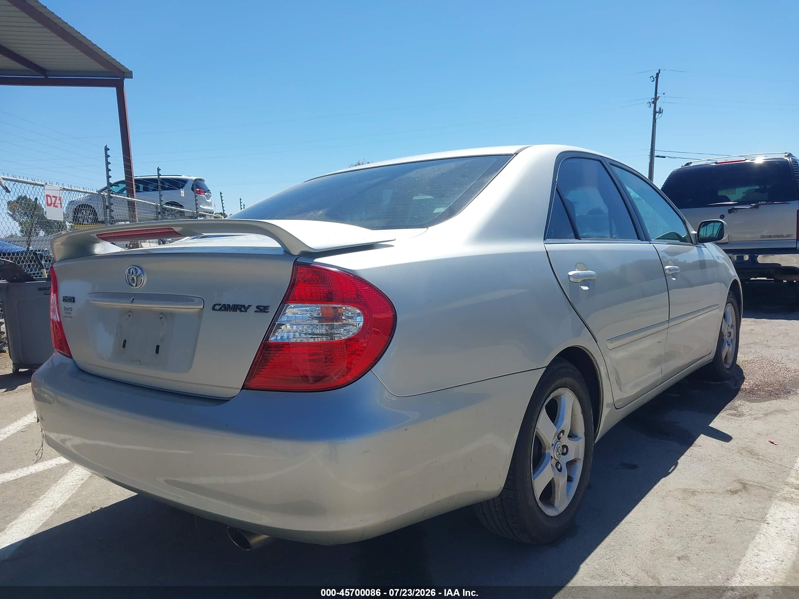 2004 Toyota Camry Se Серебряный vin: 4T1BE32K54U912076