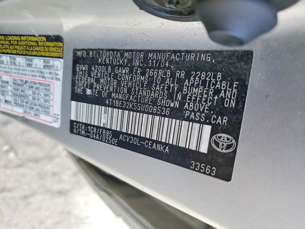 2005 Toyota Camry Le Silver vin: 4T1BE32K55U008536