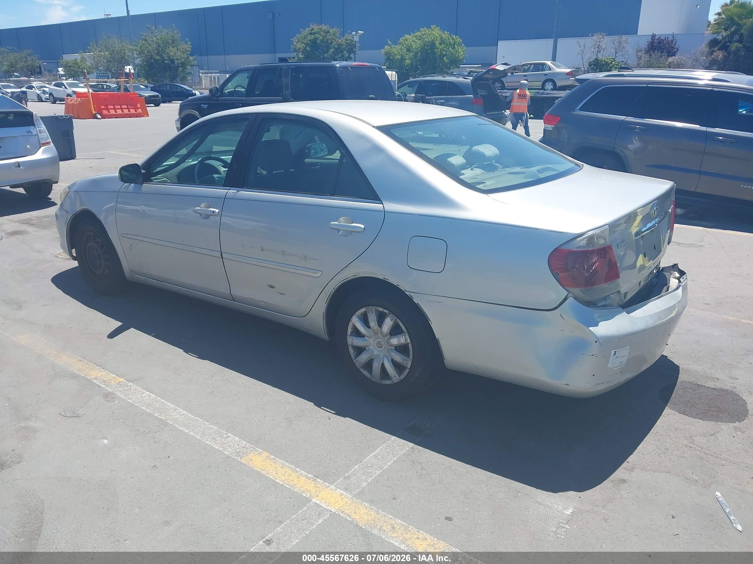 2005 Toyota Camry Std Silver vin: 4T1BE32K55U009413