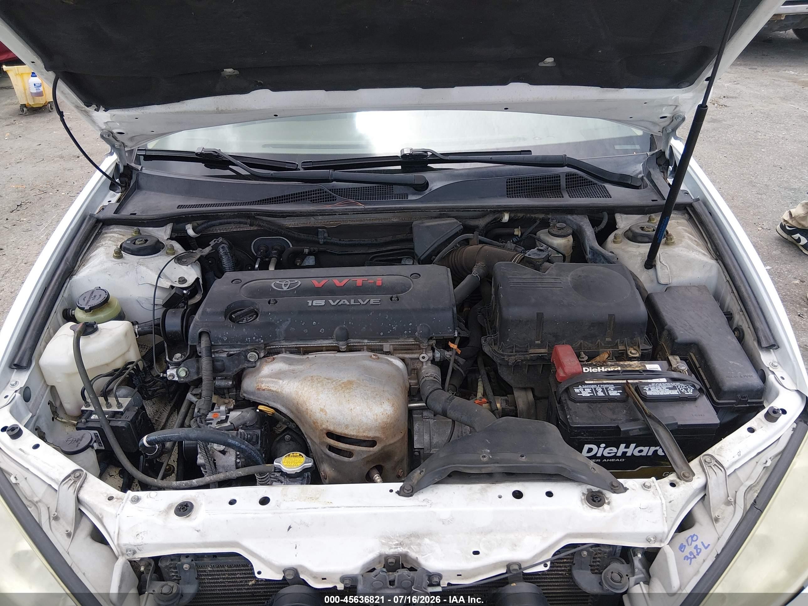 2005 Toyota Camry Le White vin: 4T1BE32K55U026826