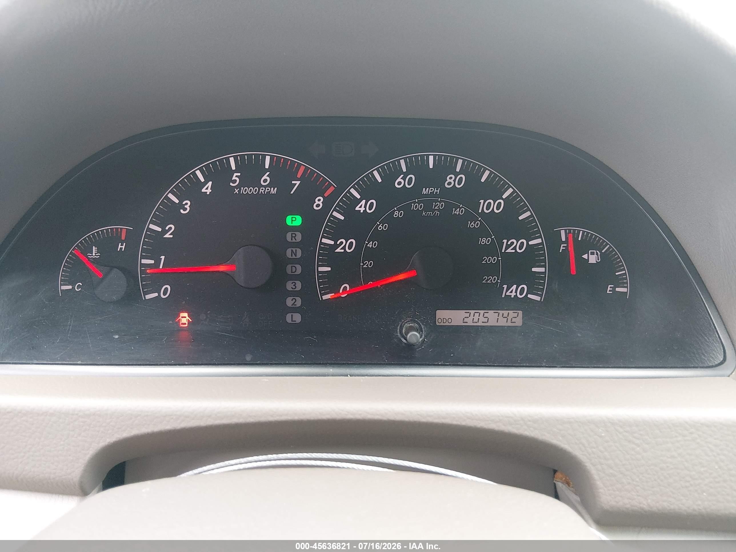 2005 Toyota Camry Le White vin: 4T1BE32K55U026826