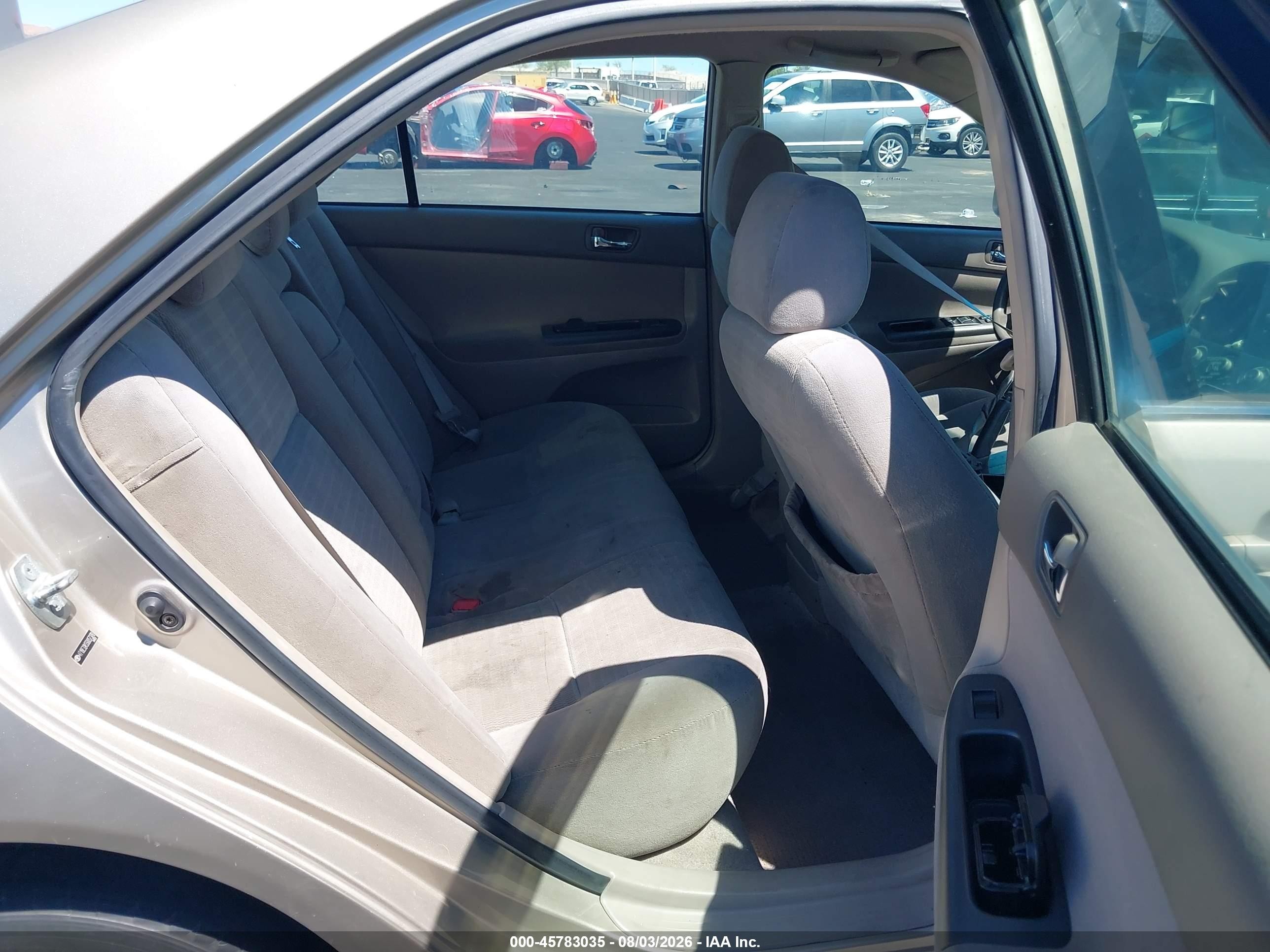 2005 Toyota Camry Le Beige vin: 4T1BE32K55U057378