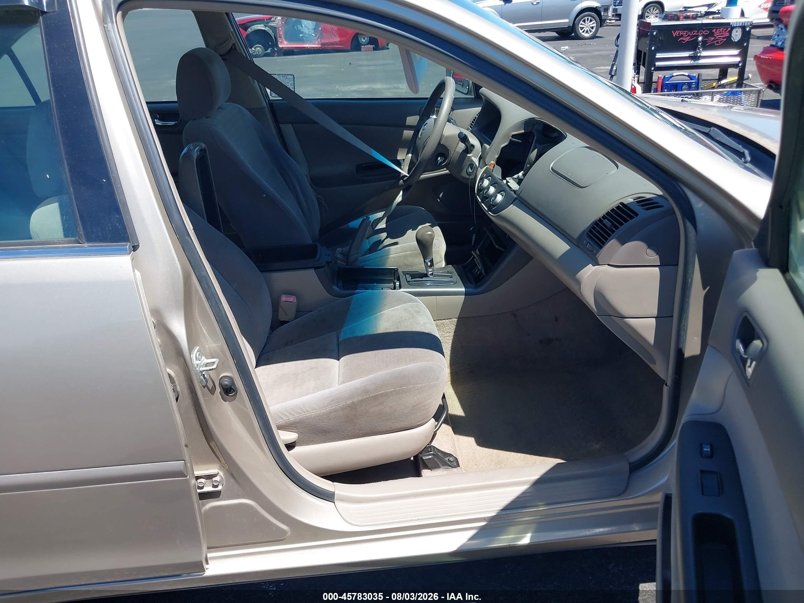 2005 Toyota Camry Le Beige vin: 4T1BE32K55U057378