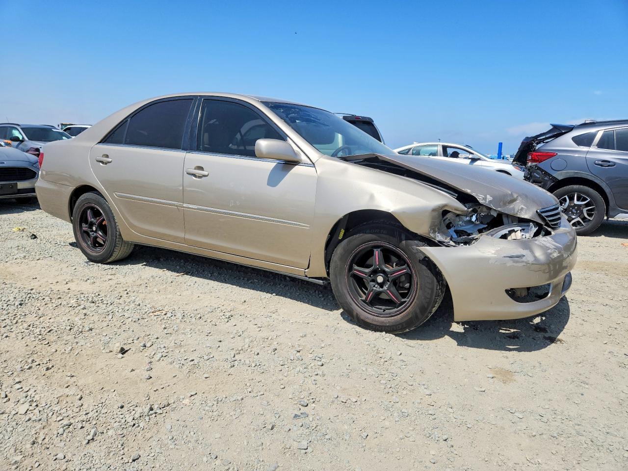 2005 Toyota Camry Xle Золотой vin: 4T1BE32K55U073791