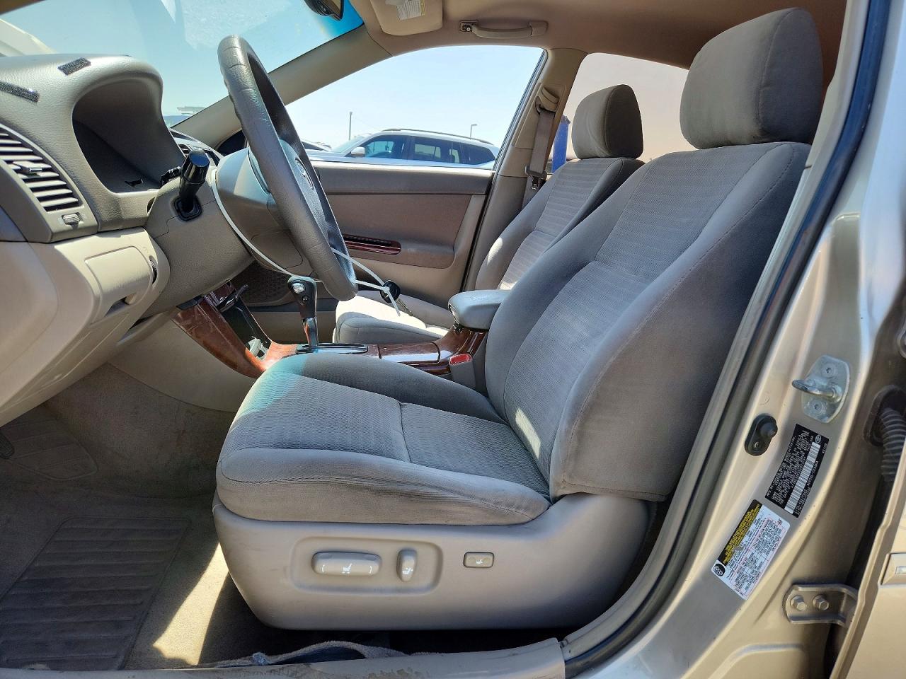 2005 Toyota Camry Xle Золотой vin: 4T1BE32K55U073791