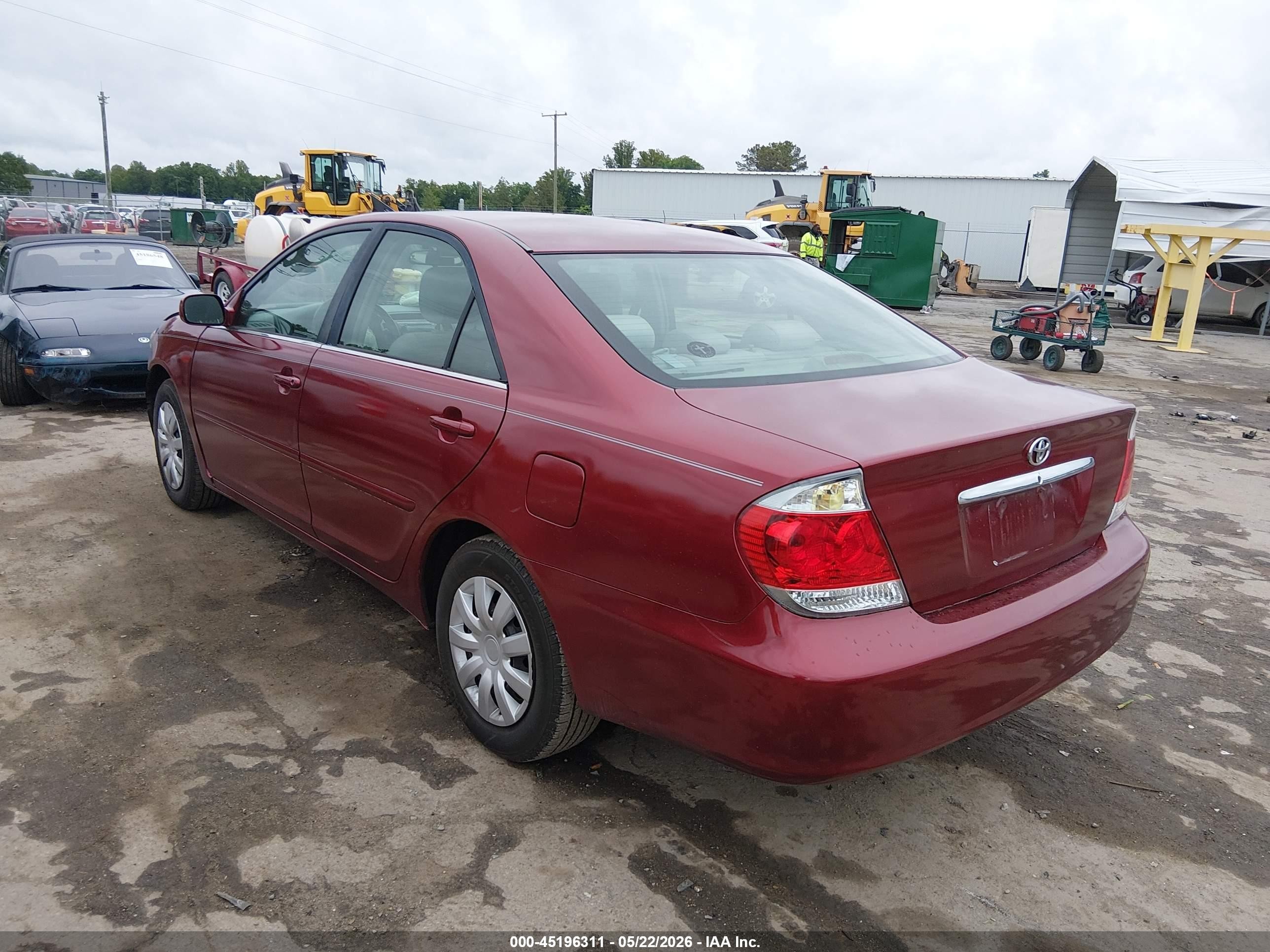 2005 Toyota Camry Le Burgundy vin: 4T1BE32K55U084600