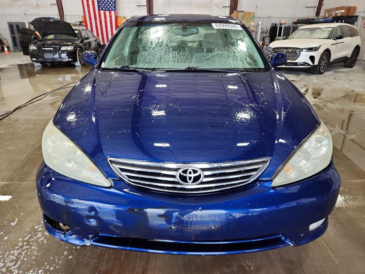 2005 Toyota Camry Xle Blue vin: 4T1BE32K55U404935