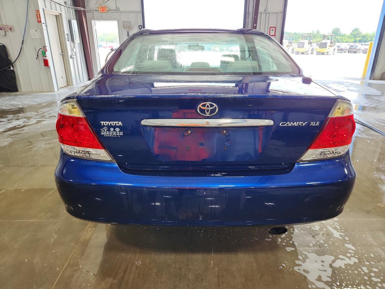 2005 Toyota Camry Xle Blue vin: 4T1BE32K55U404935