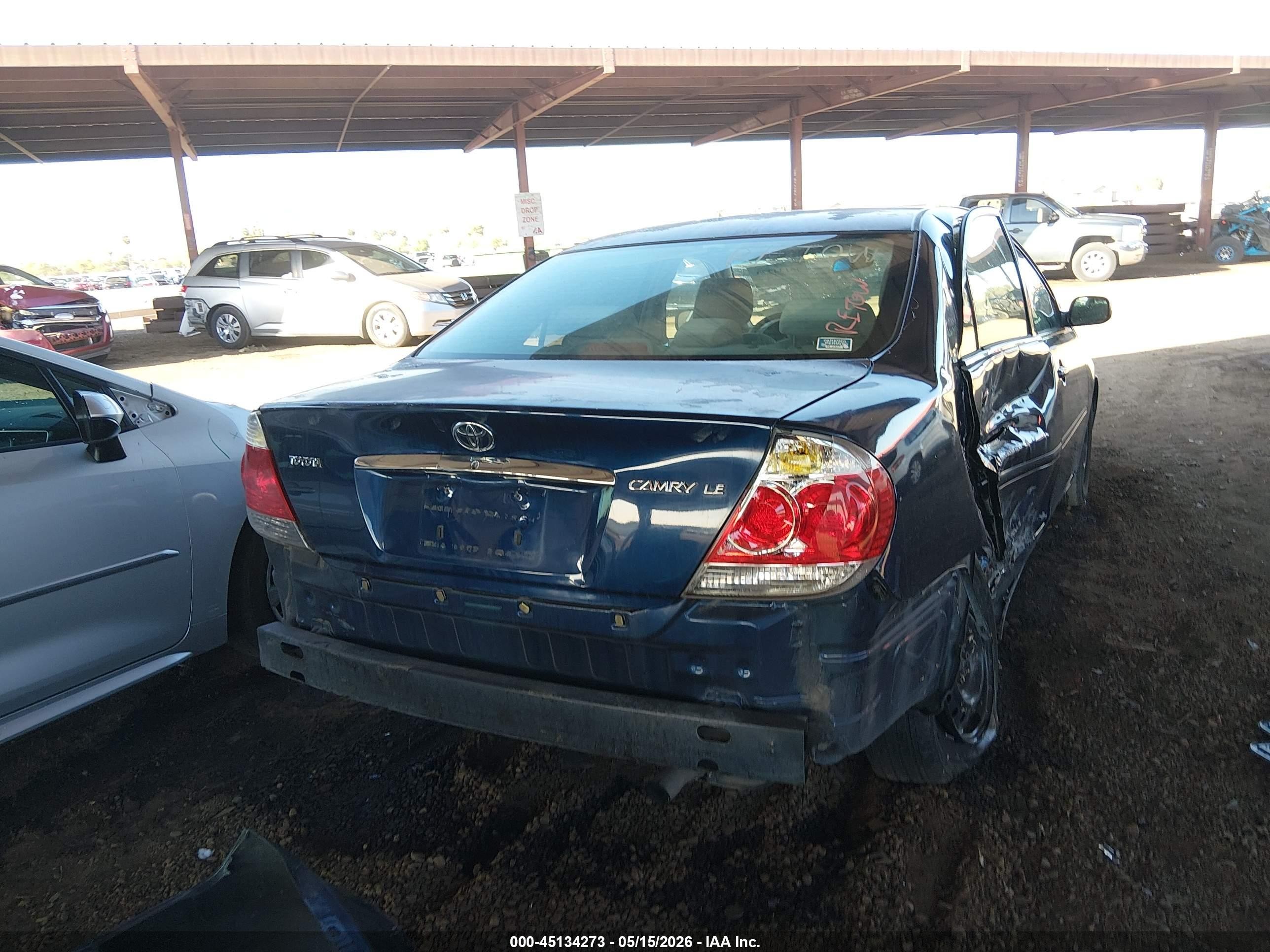 2005 Toyota Camry Le Blue vin: 4T1BE32K55U409553