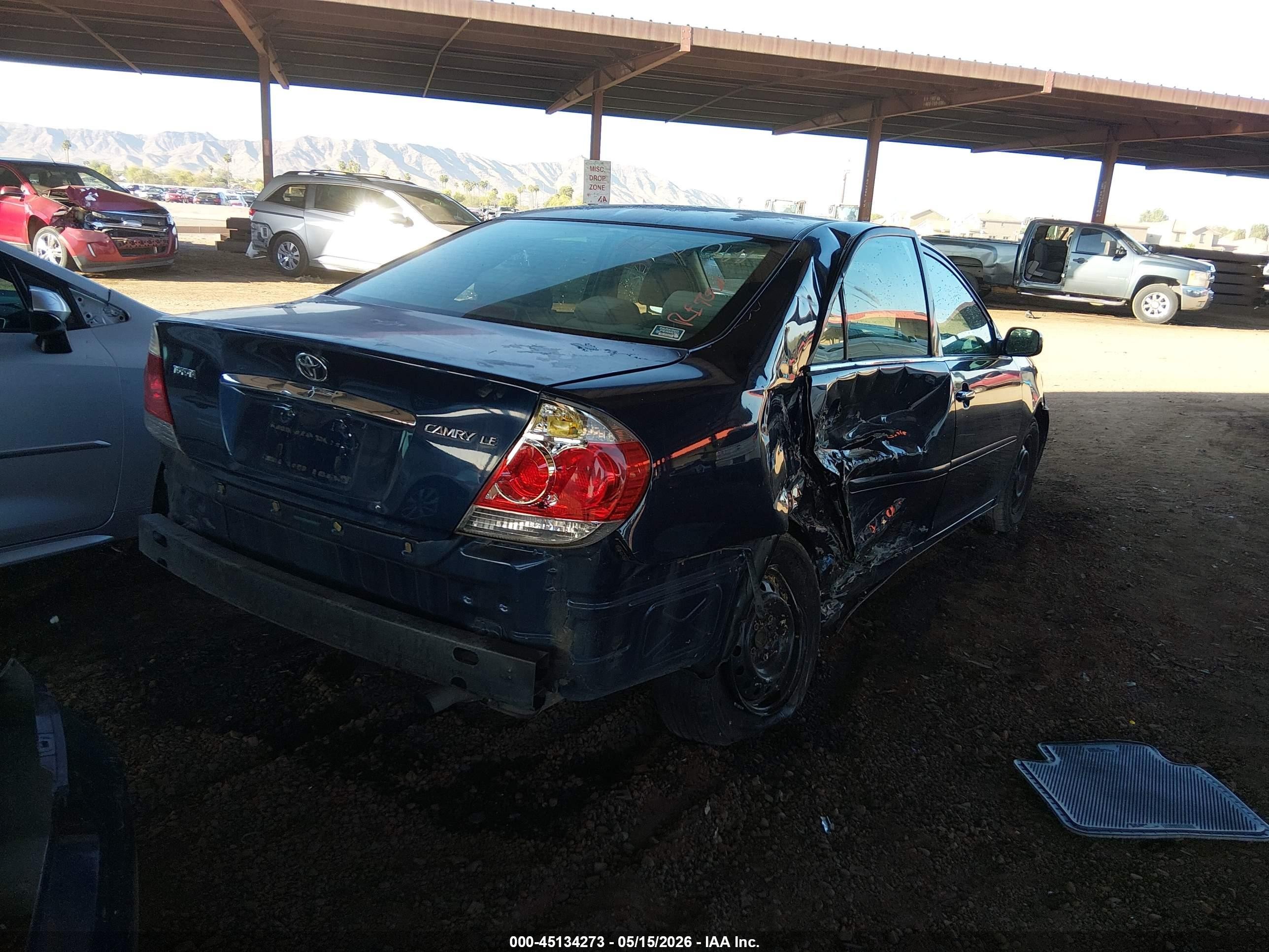 2005 Toyota Camry Le Blue vin: 4T1BE32K55U409553