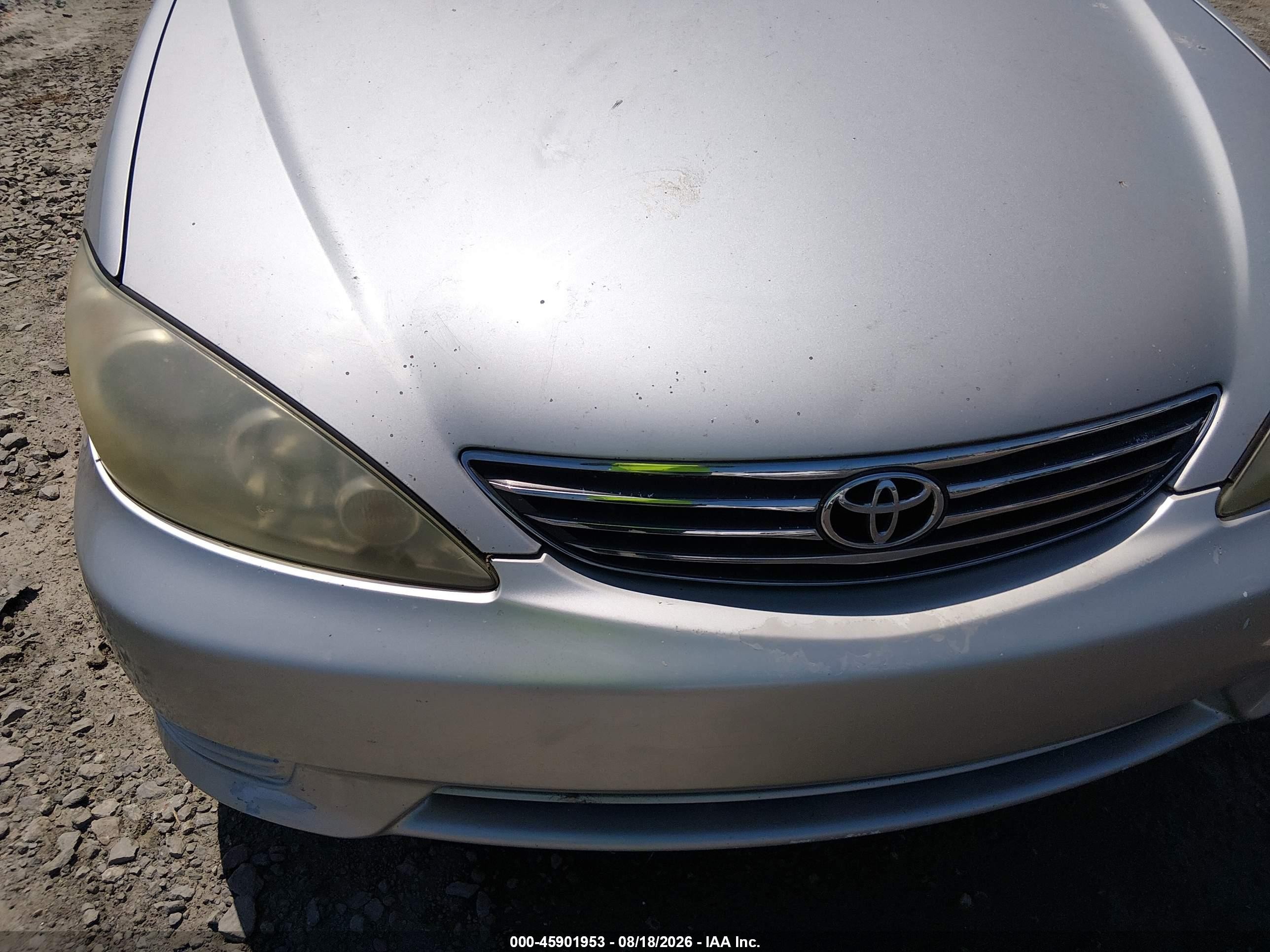 2005 Toyota Camry Le Silver vin: 4T1BE32K55U434811