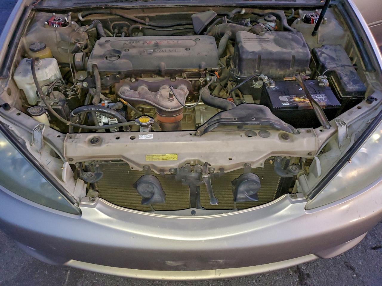 2005 Toyota Camry Le Silver vin: 4T1BE32K55U504078