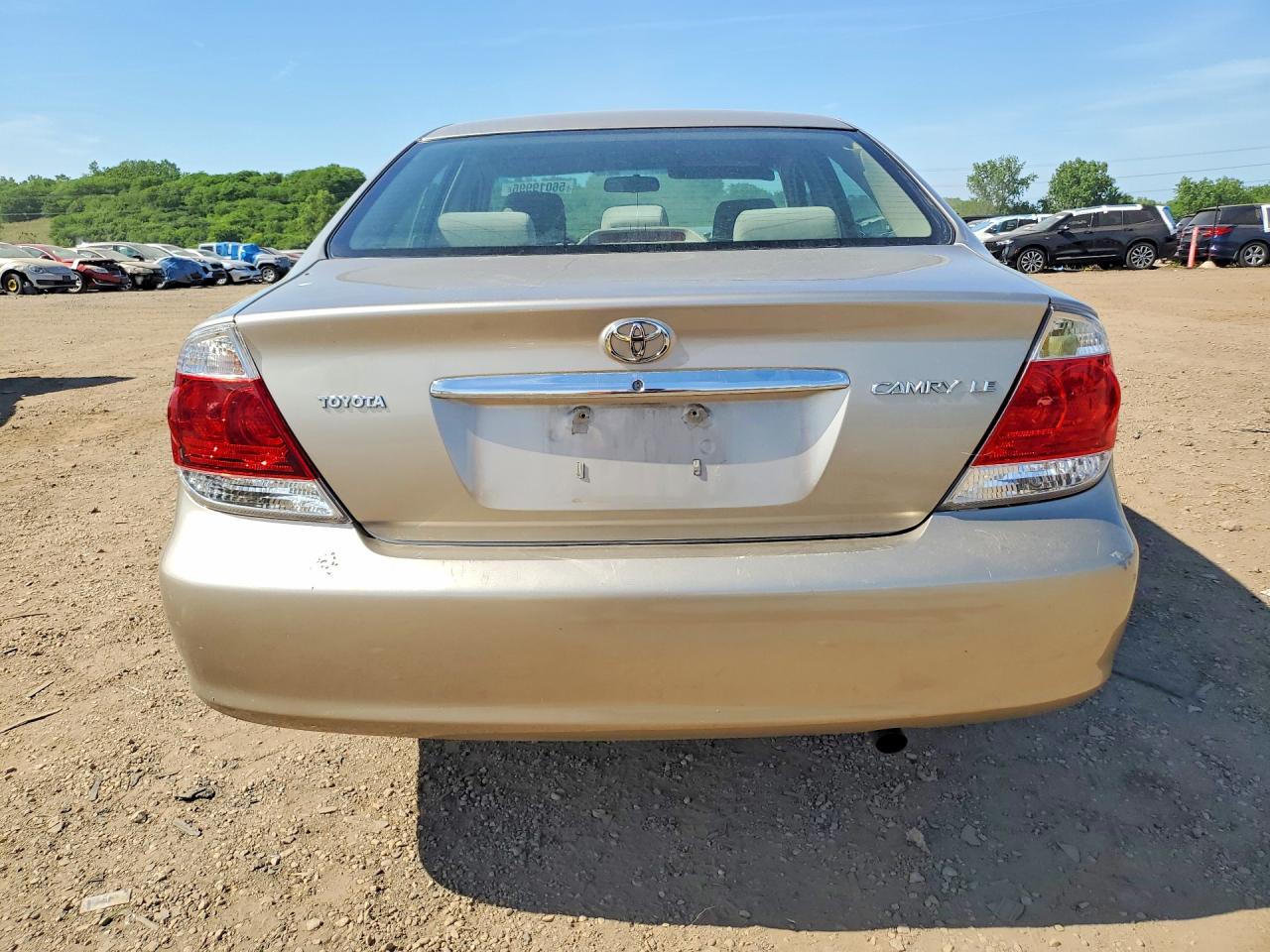 2005 Toyota Camry Le Beige vin: 4T1BE32K55U515971