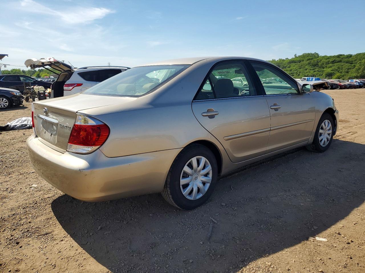 2005 Toyota Camry Le Beige vin: 4T1BE32K55U515971