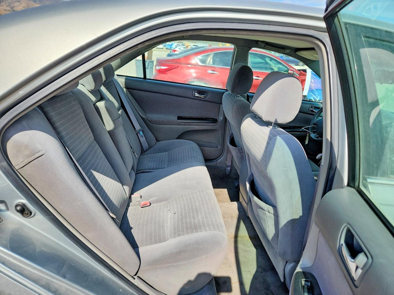2005 Toyota Camry Le Silver vin: 4T1BE32K55U525853