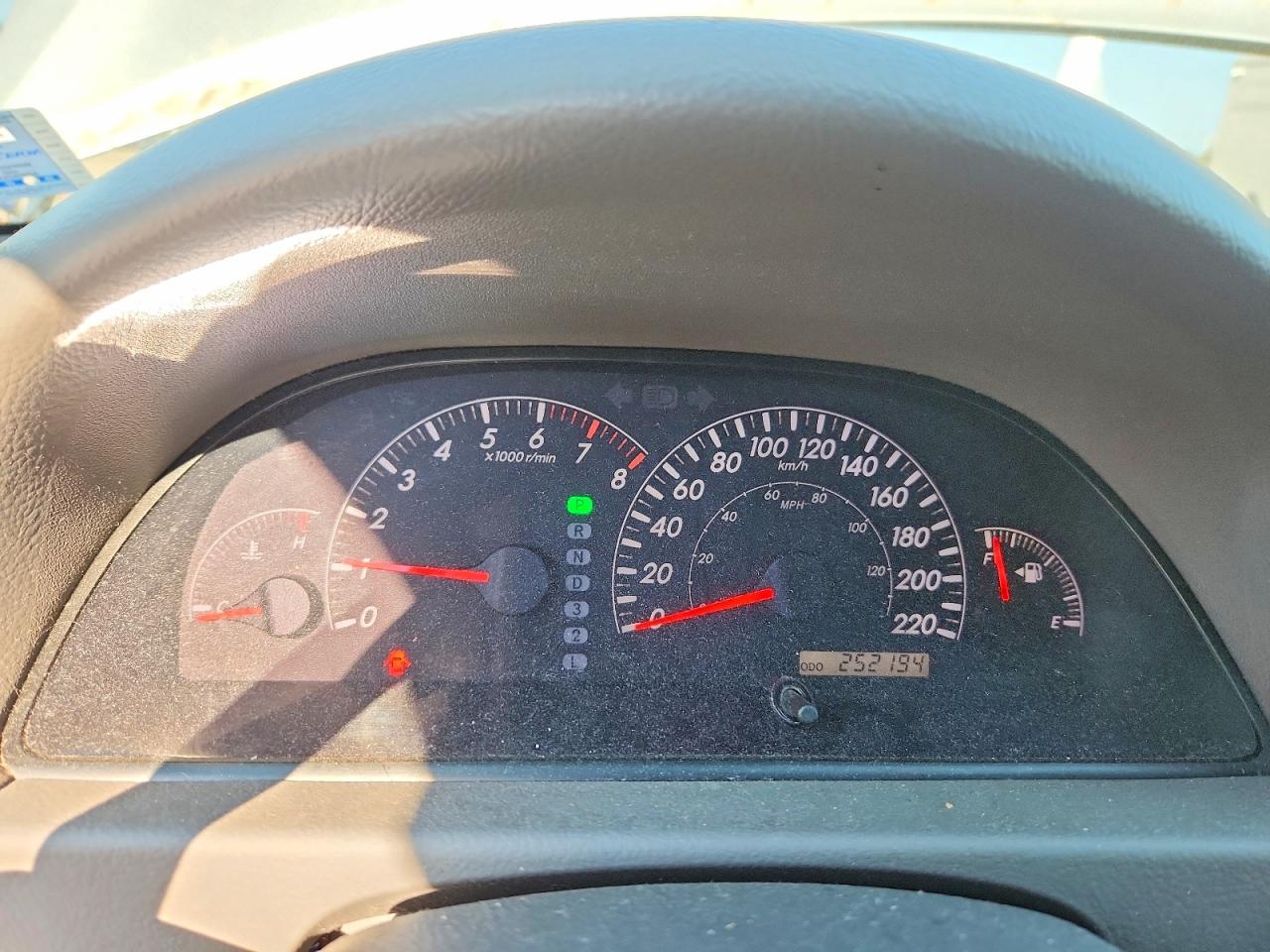 2005 Toyota Camry Le Silver vin: 4T1BE32K55U529160