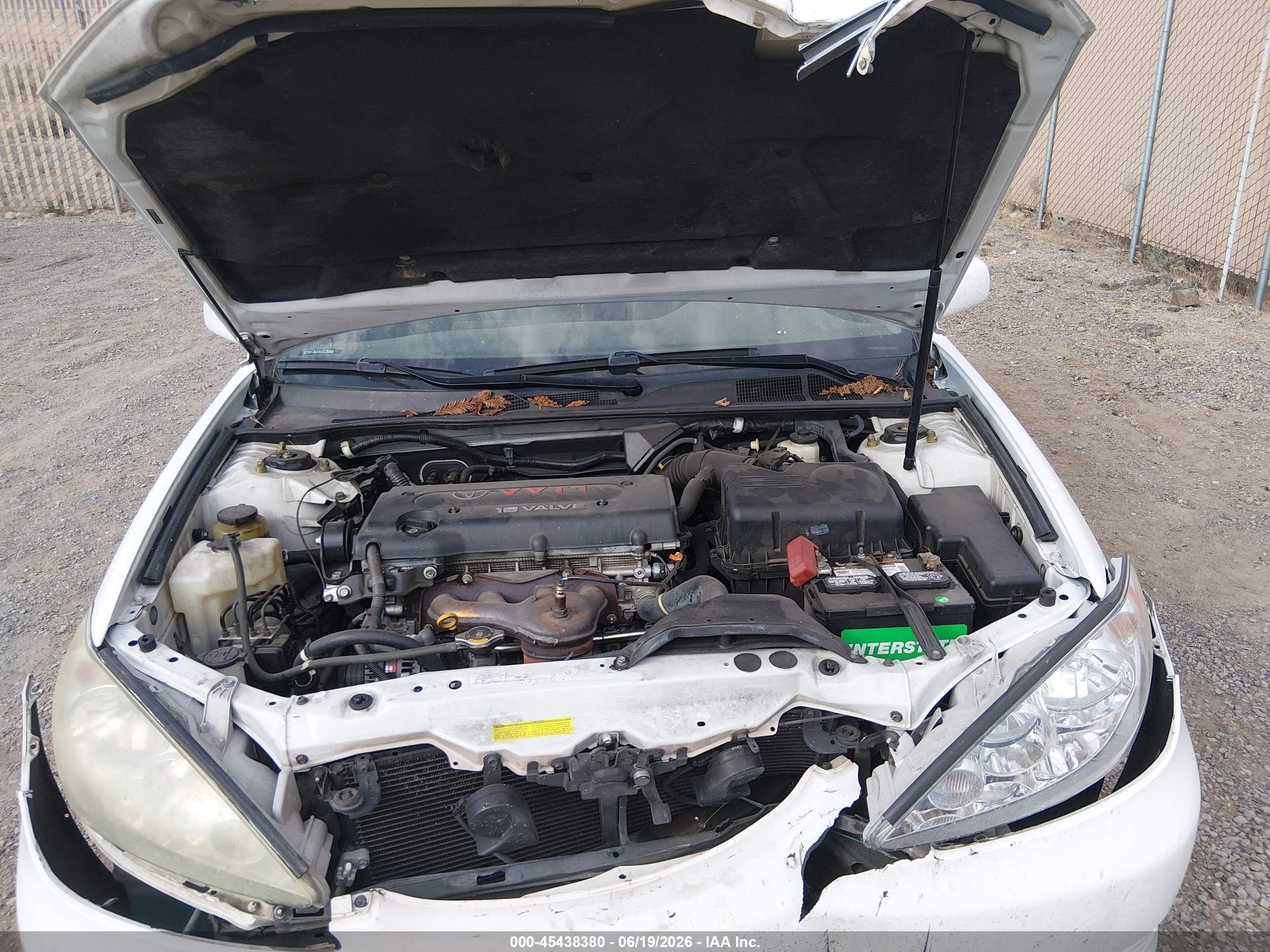 2005 Toyota Camry Le White vin: 4T1BE32K55U530860