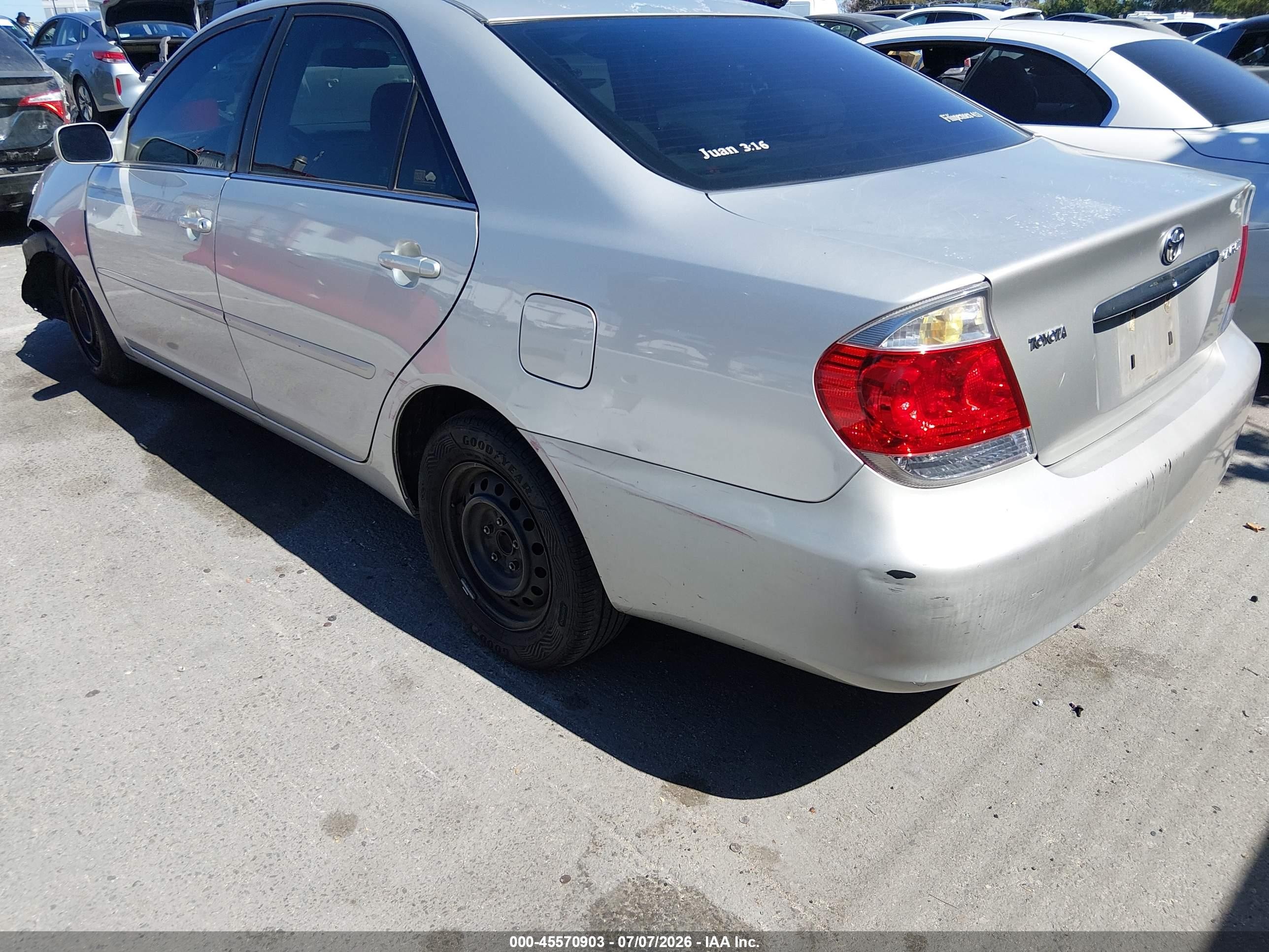 2005 Toyota Camry Le Gray vin: 4T1BE32K55U536951