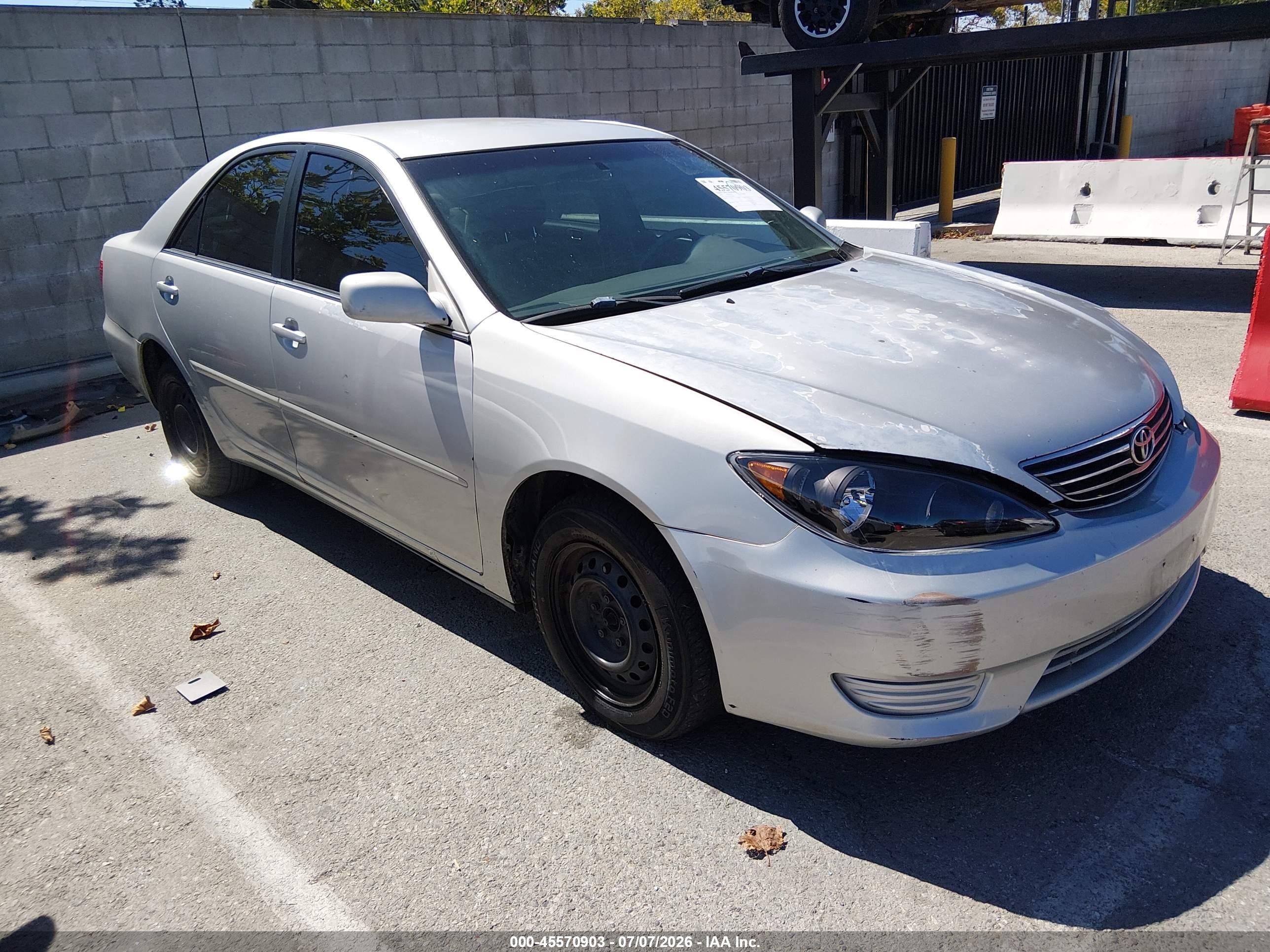 2005 Toyota Camry Le Серый vin: 4T1BE32K55U536951
