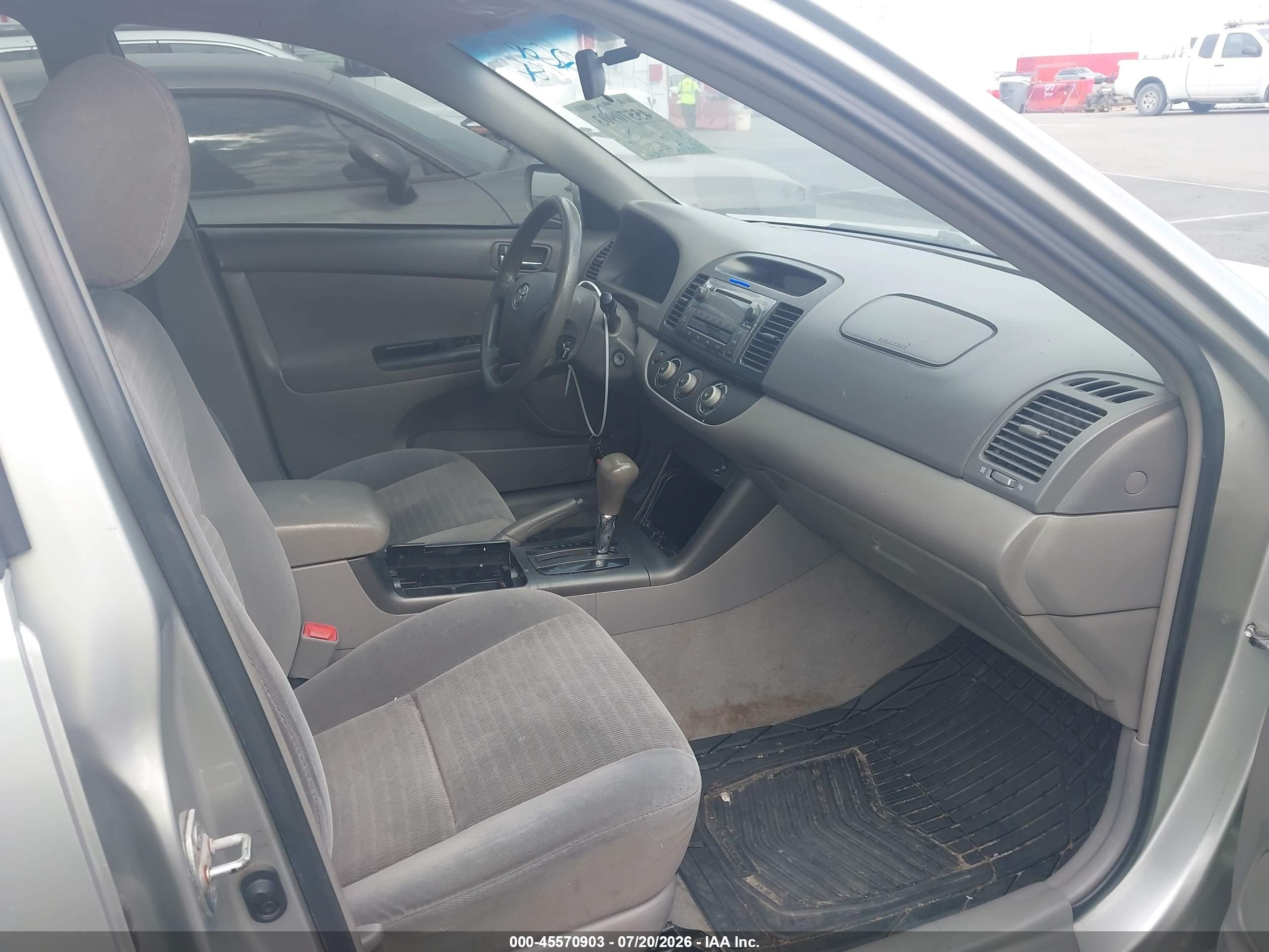 2005 Toyota Camry Le Gray vin: 4T1BE32K55U536951