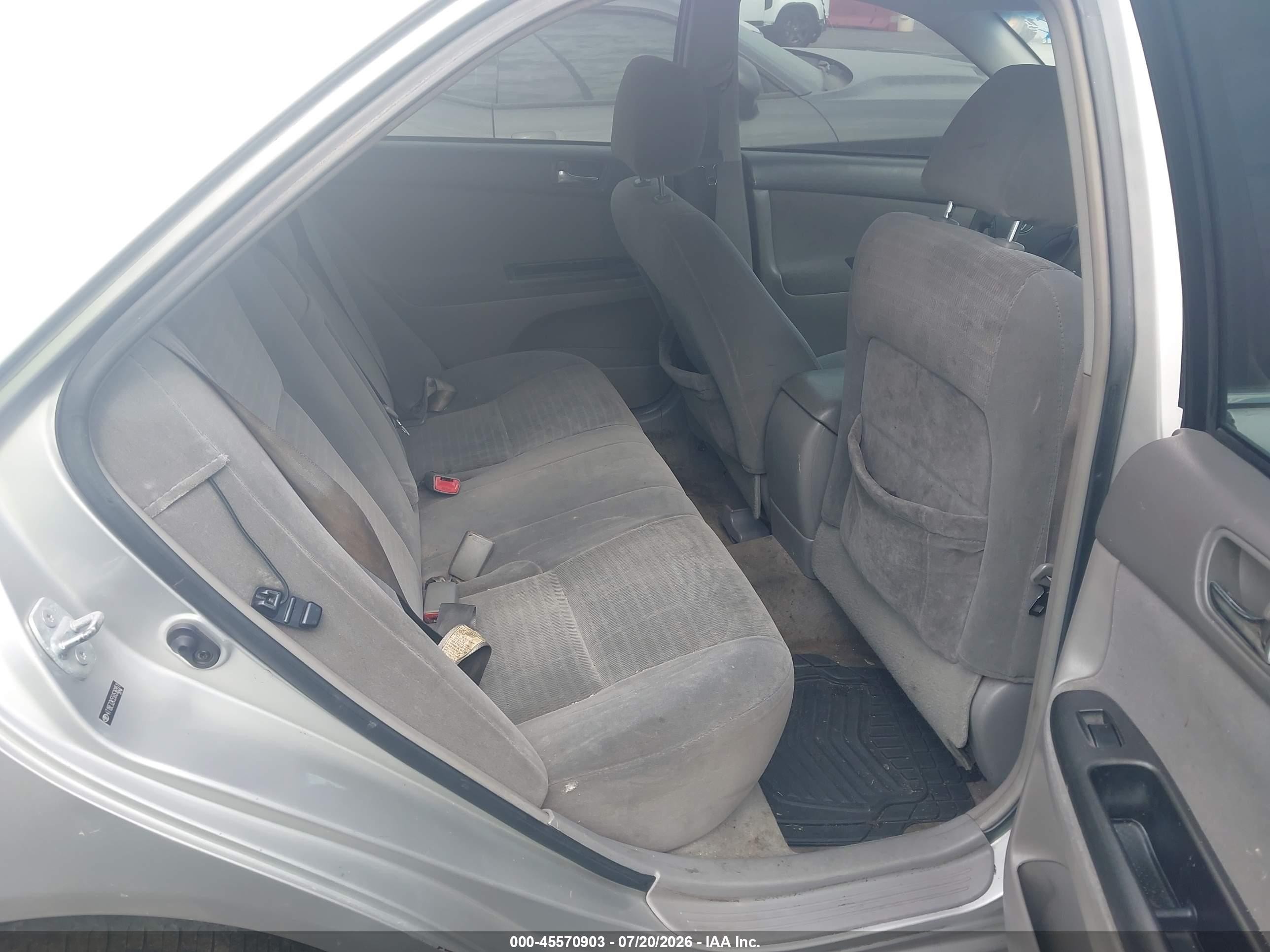 2005 Toyota Camry Le Gray vin: 4T1BE32K55U536951