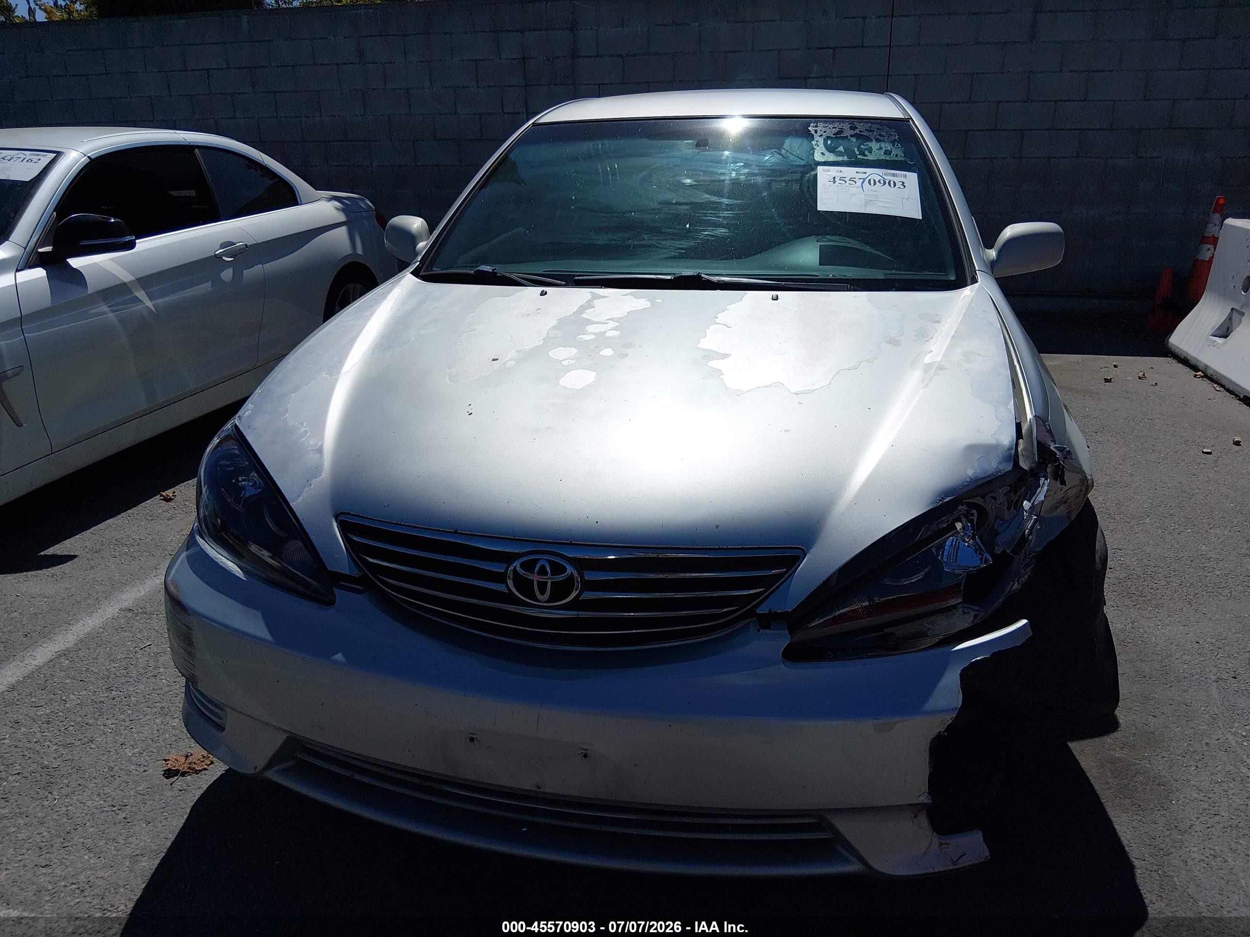 2005 Toyota Camry Le Gray vin: 4T1BE32K55U536951
