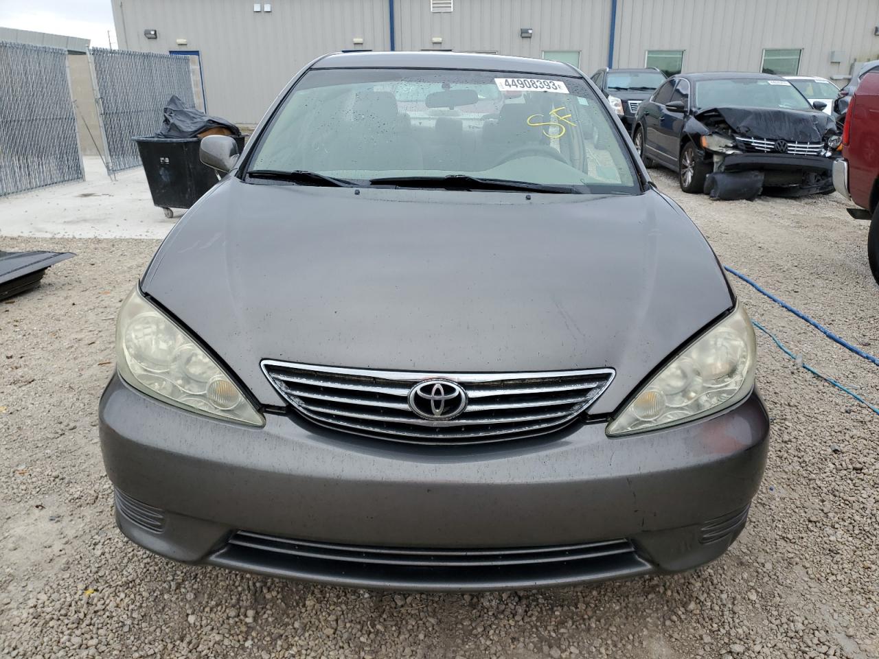 2005 Toyota Camry Le Серый vin: 4T1BE32K55U544211