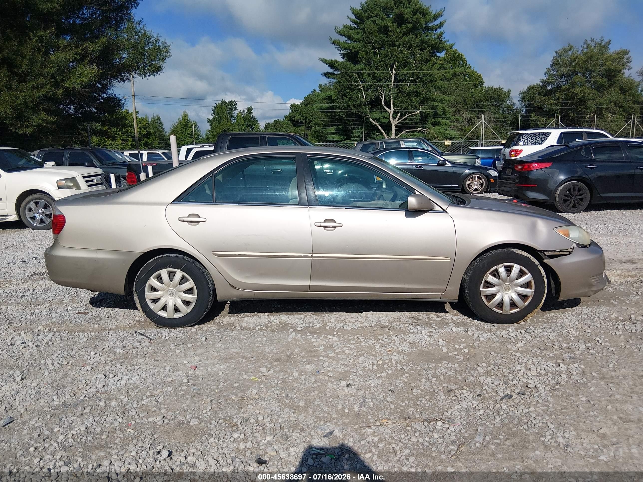 2005 Toyota Camry Le Желто-коричневый vin: 4T1BE32K55U559890