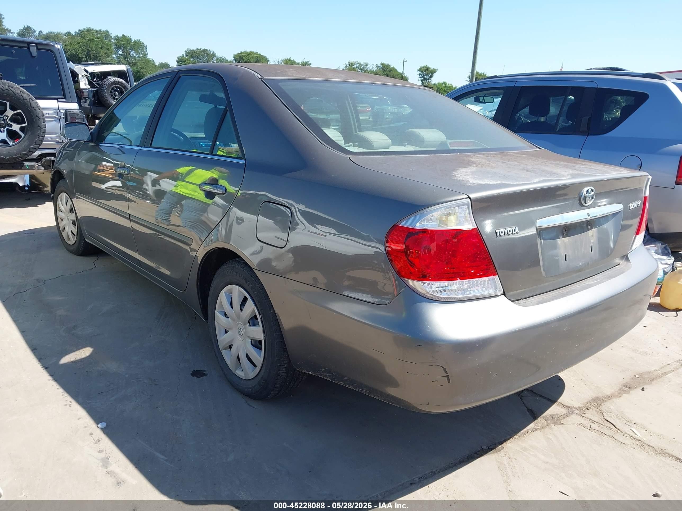 2005 Toyota Camry Std Brown vin: 4T1BE32K55U569111