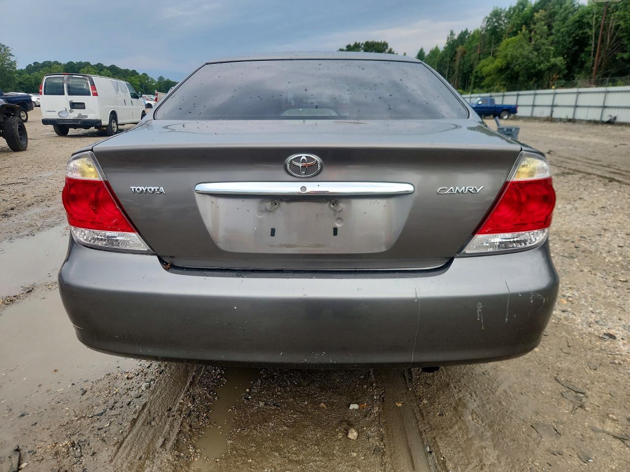 2005 Toyota Camry Standard Серый vin: 4T1BE32K55U572803