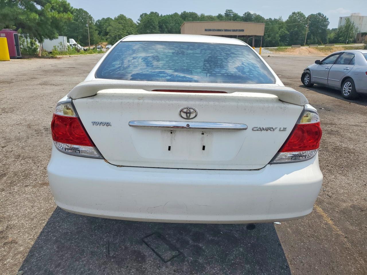 2005 Toyota Camry Le Белый vin: 4T1BE32K55U584434