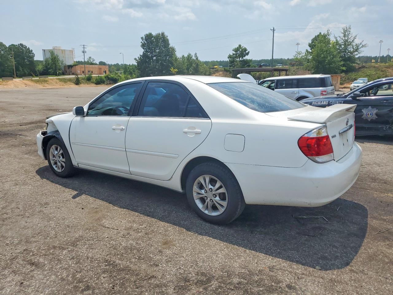 2005 Toyota Camry Le Белый vin: 4T1BE32K55U584434
