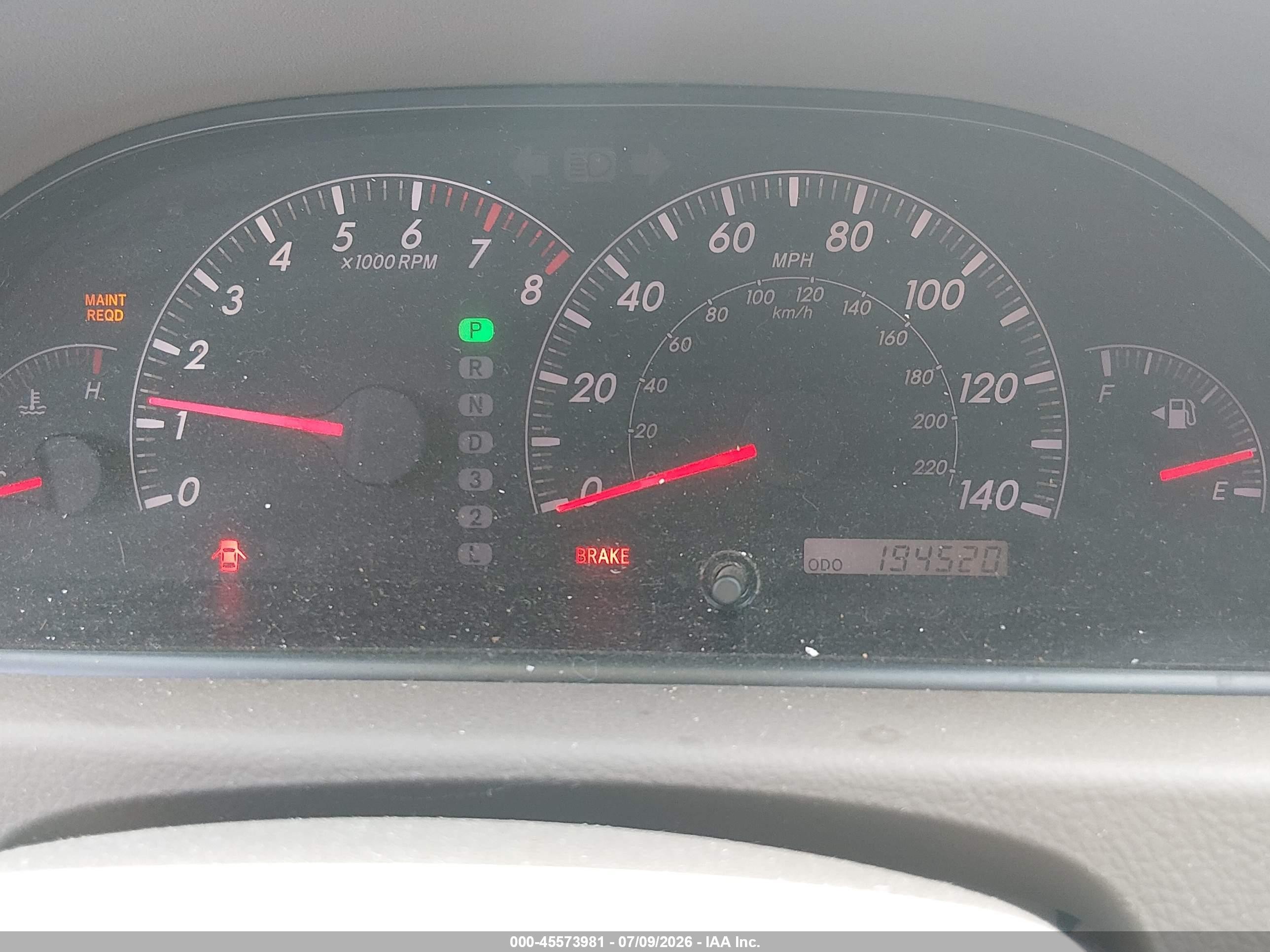 2005 Toyota Camry Le Gold vin: 4T1BE32K55U594087