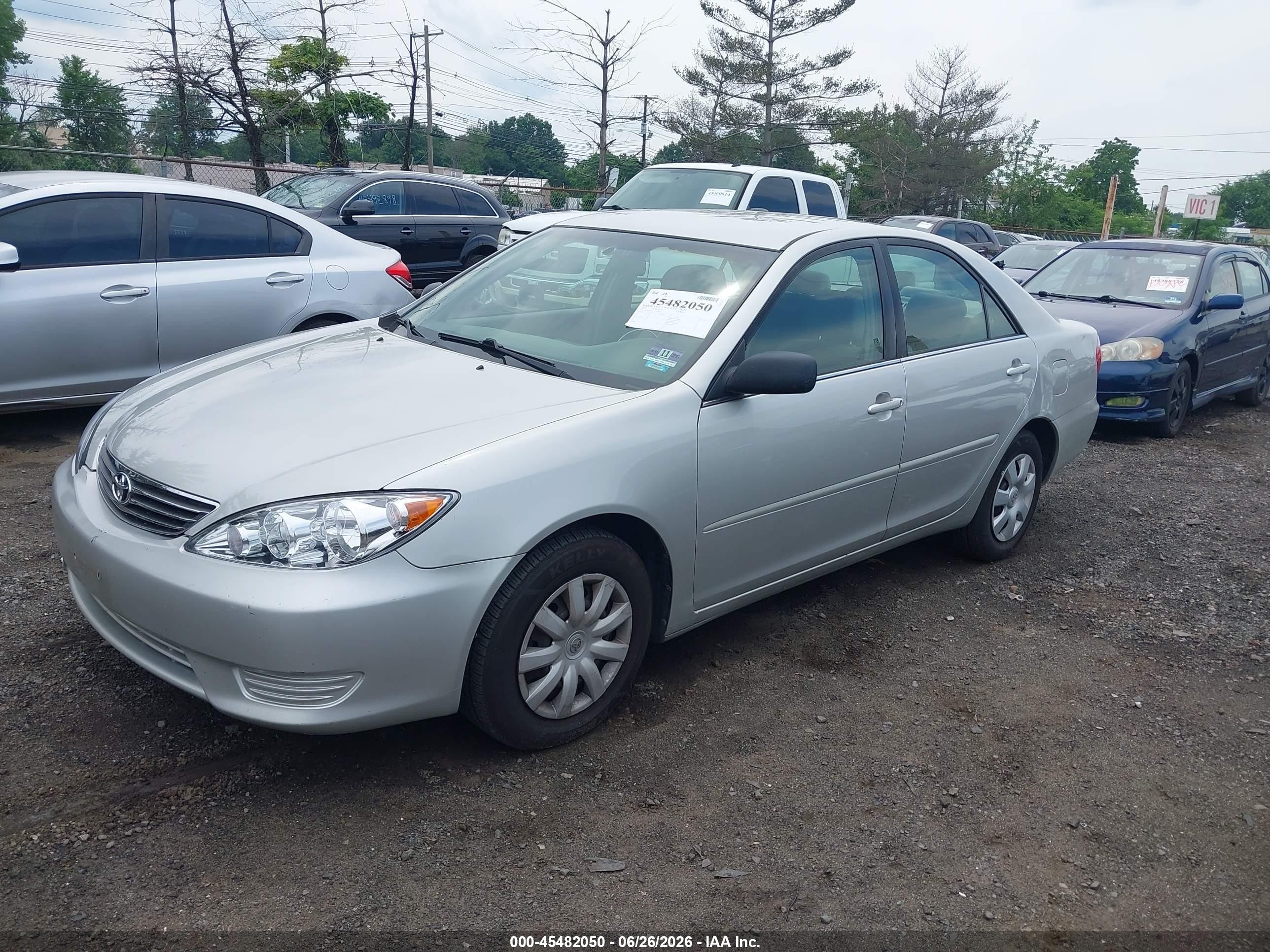 2005 Toyota Camry Std Серебряный vin: 4T1BE32K55U611034