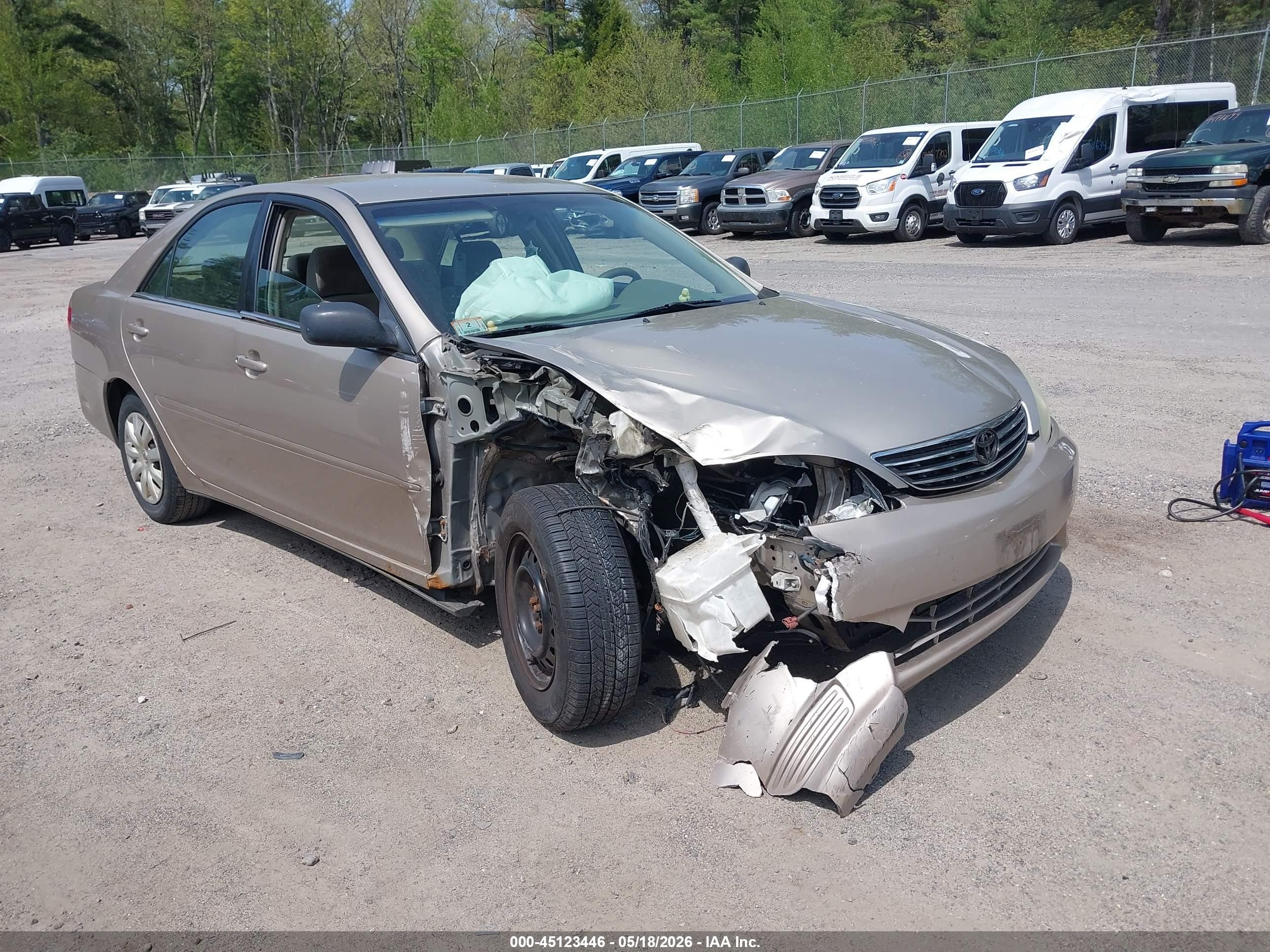 2005 Toyota Camry Std Gold vin: 4T1BE32K55U628934