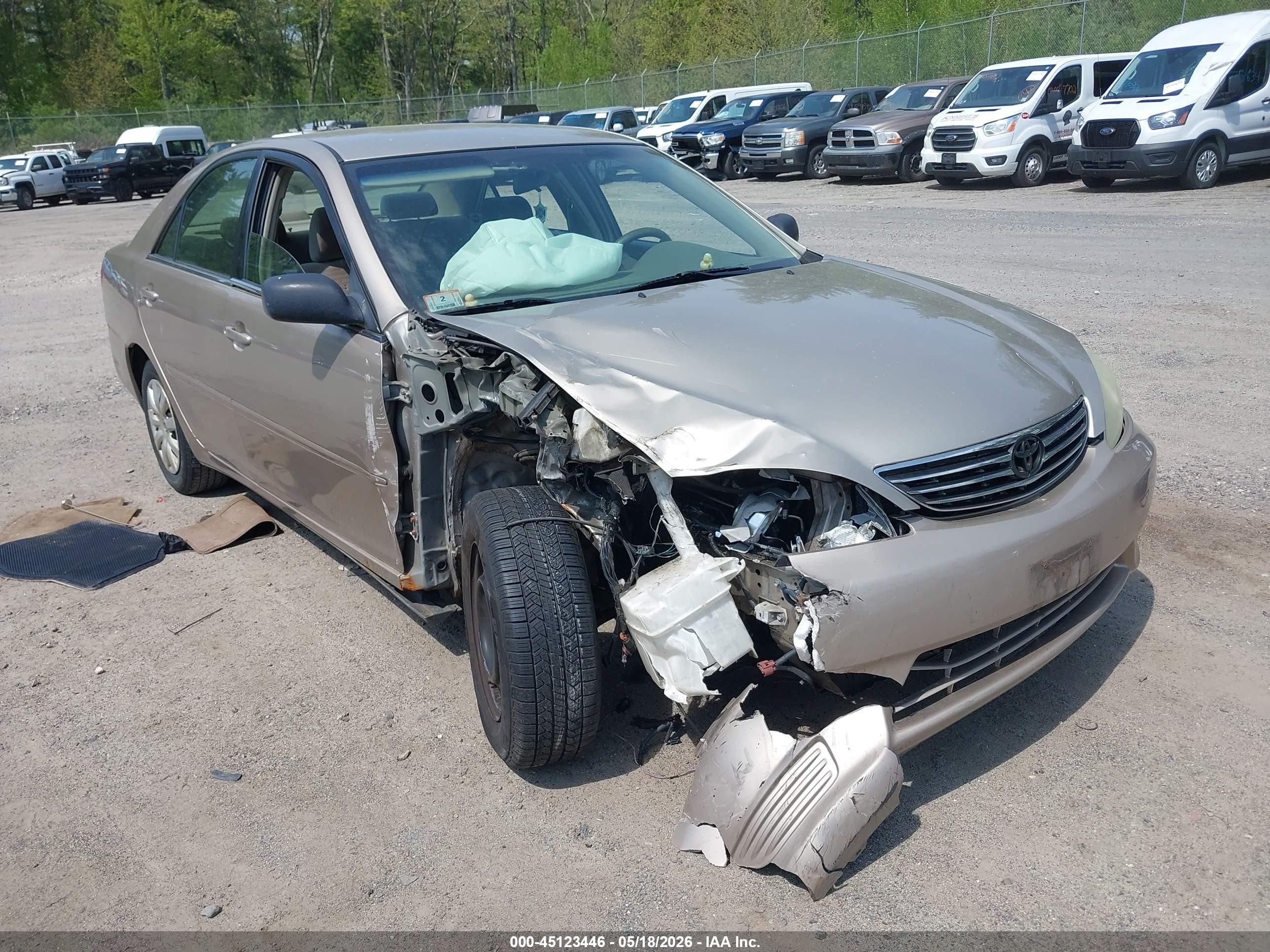 2005 Toyota Camry Std Gold vin: 4T1BE32K55U628934