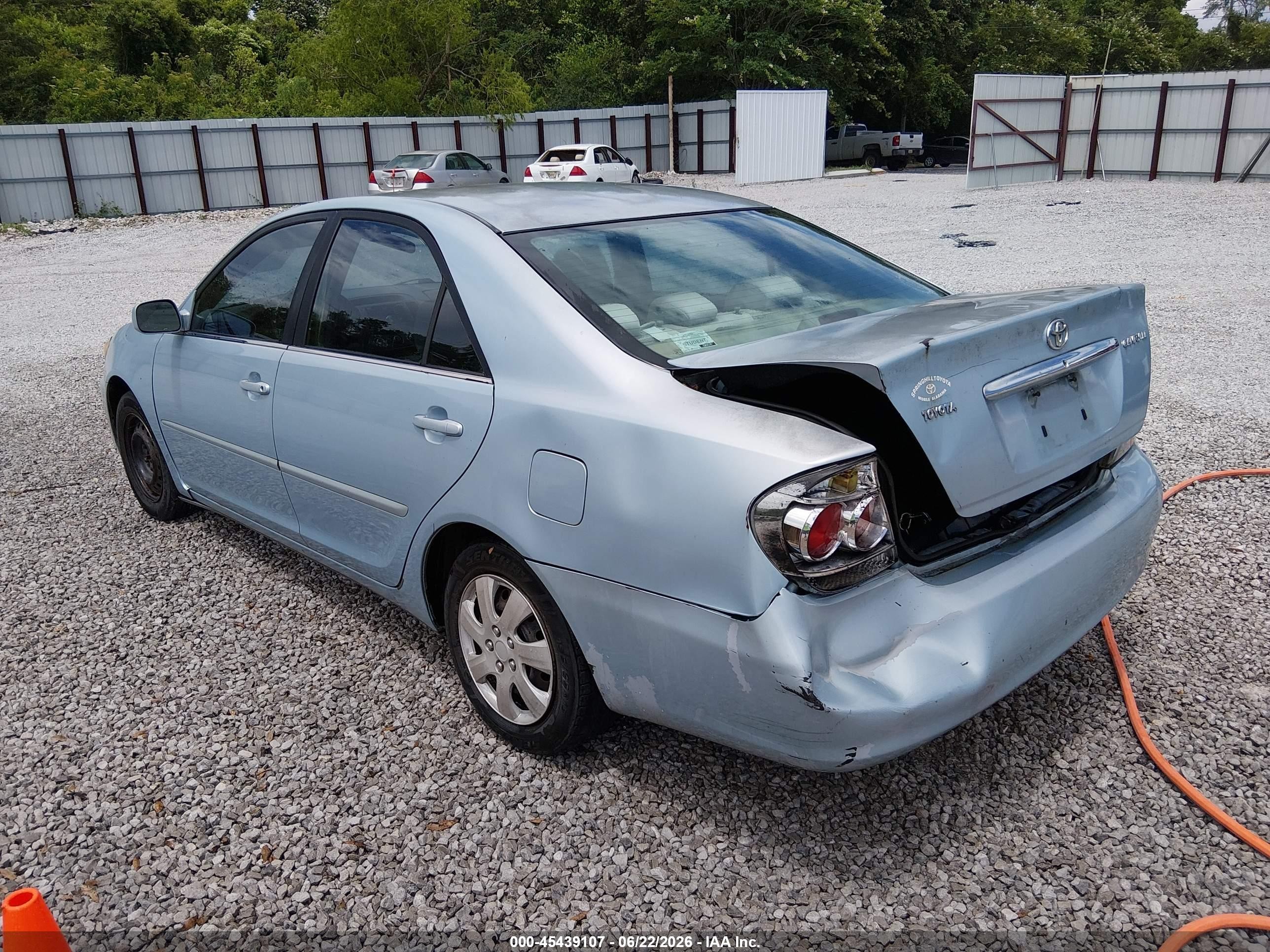 2005 Toyota Camry Le Light Blue vin: 4T1BE32K55U631364